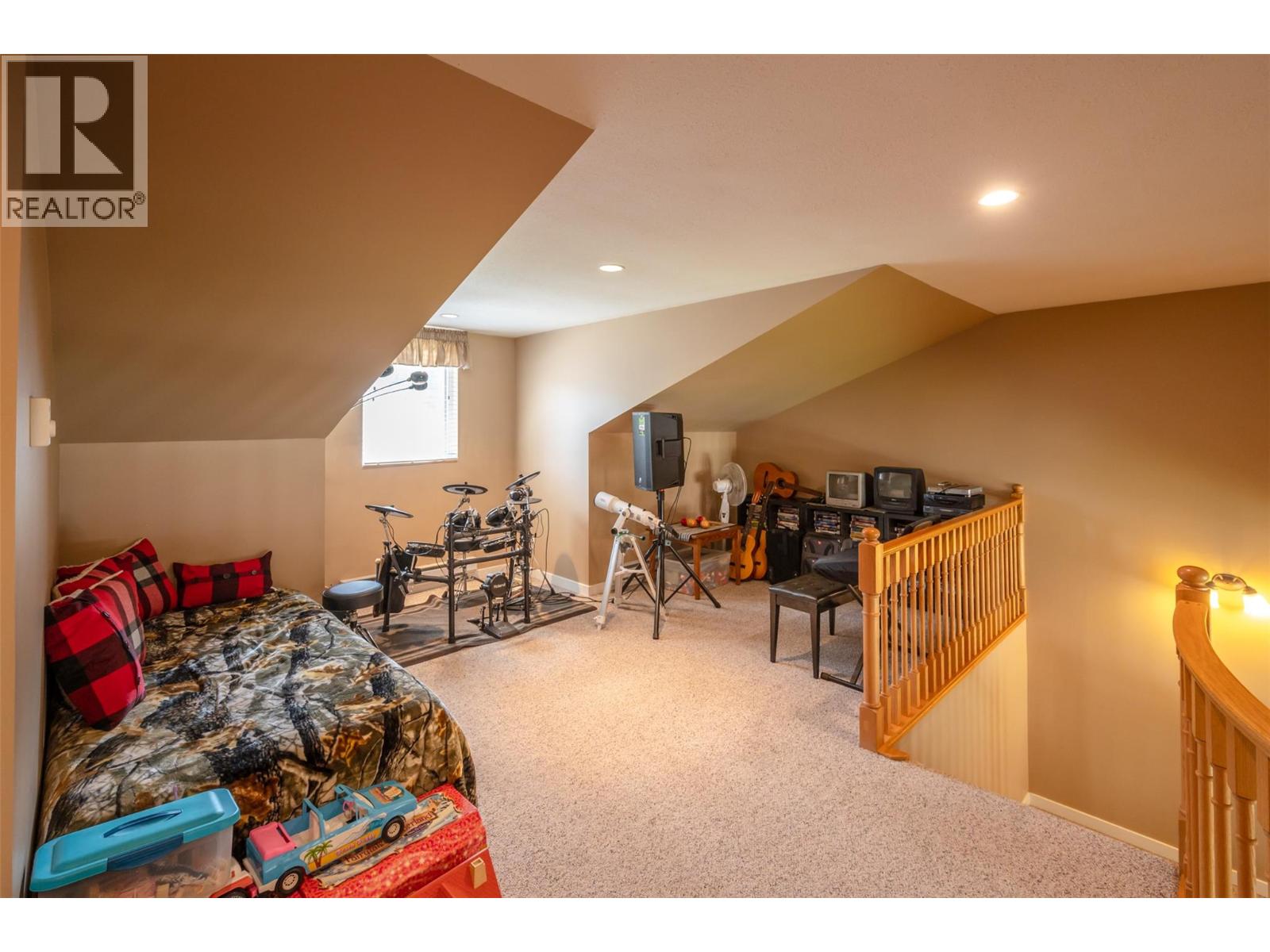 2454 Coalmont Road Property Photo 15
