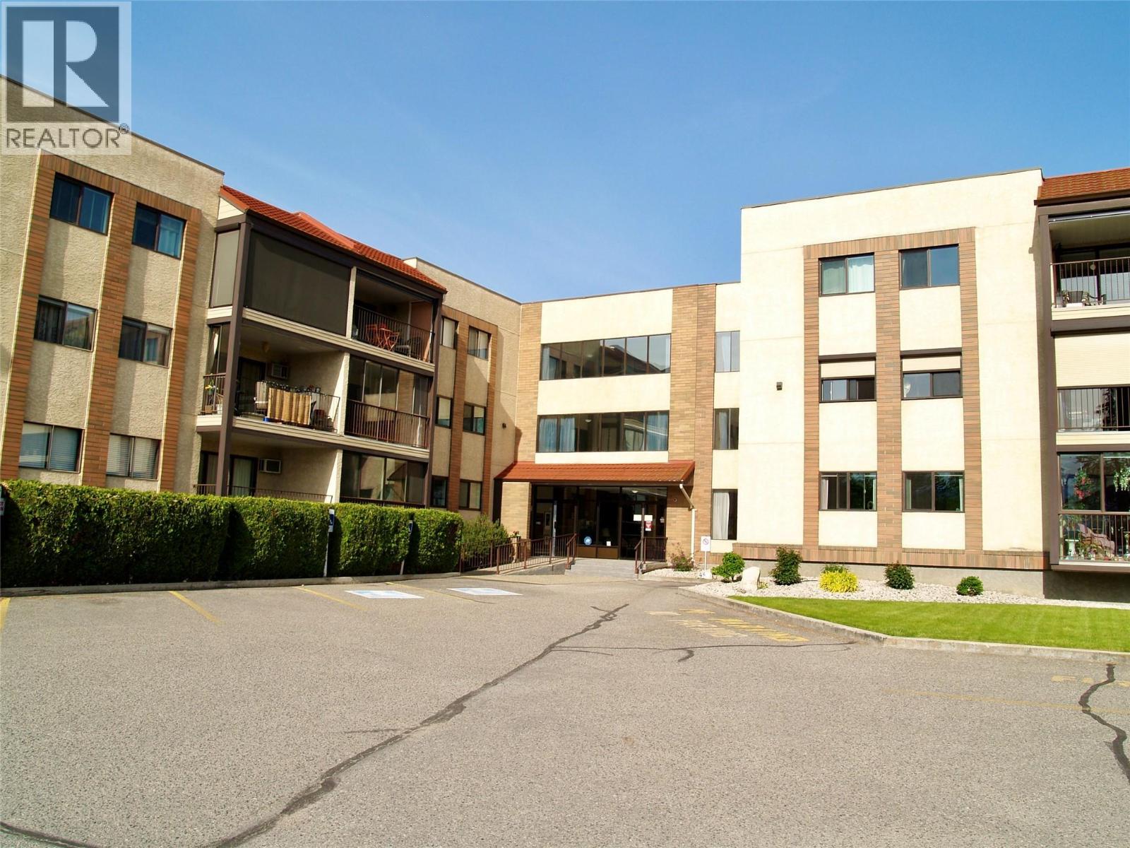 489 Highway 33 W Unit# 121 Property Photo 2