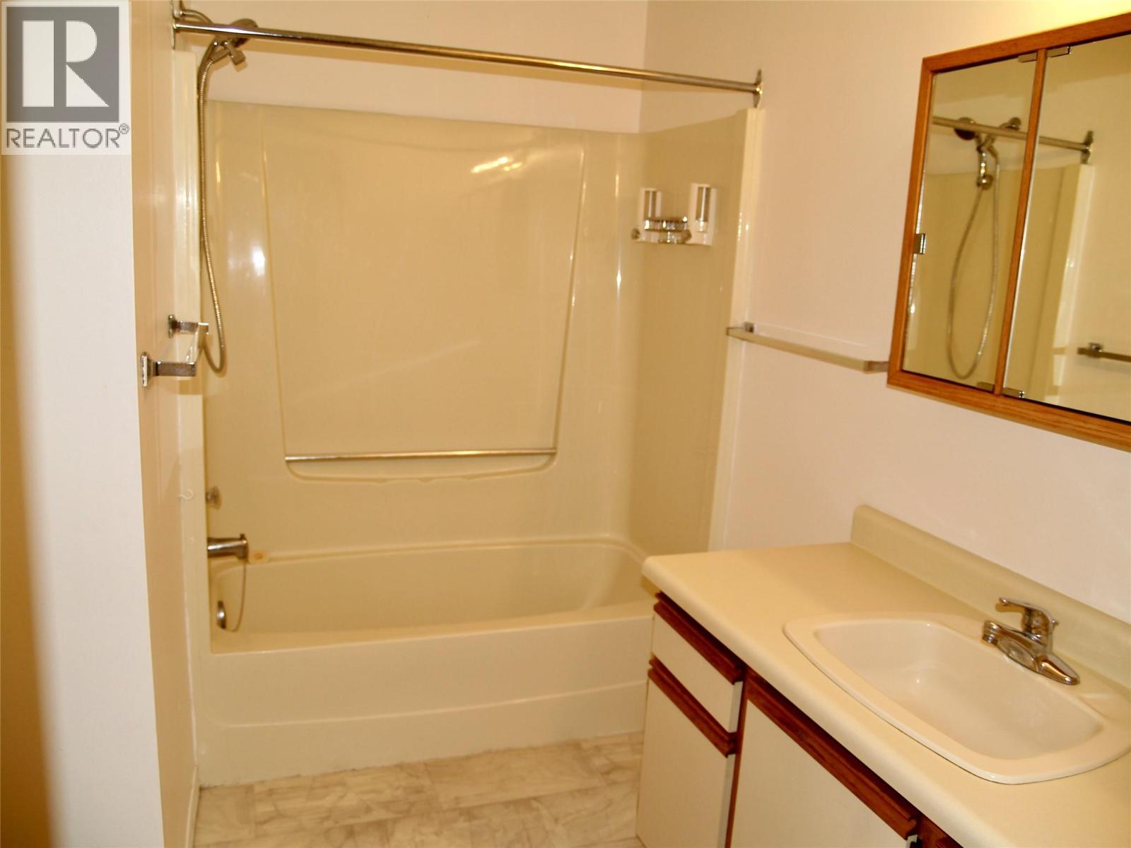 489 Highway 33 W Unit# 121 Property Photo 16