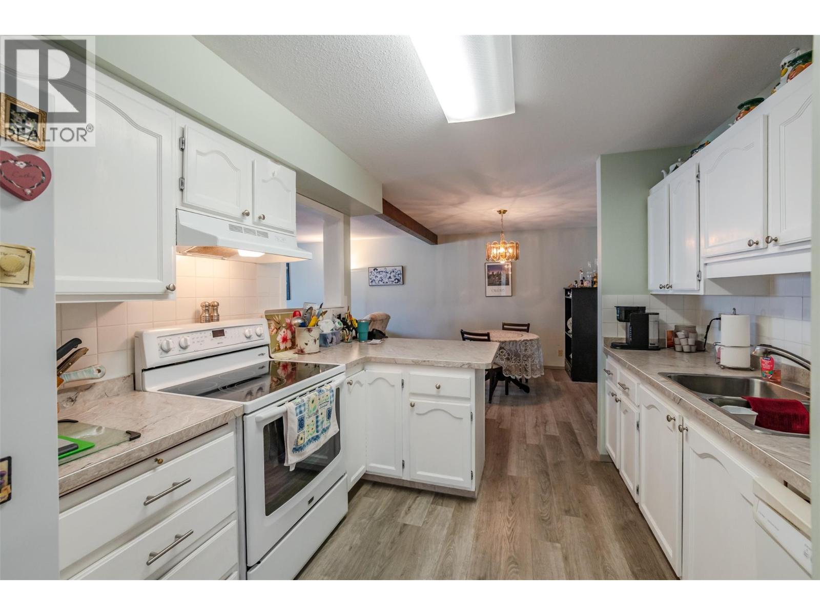 195 Warren Avenue W Unit# 406 Property Photo 7