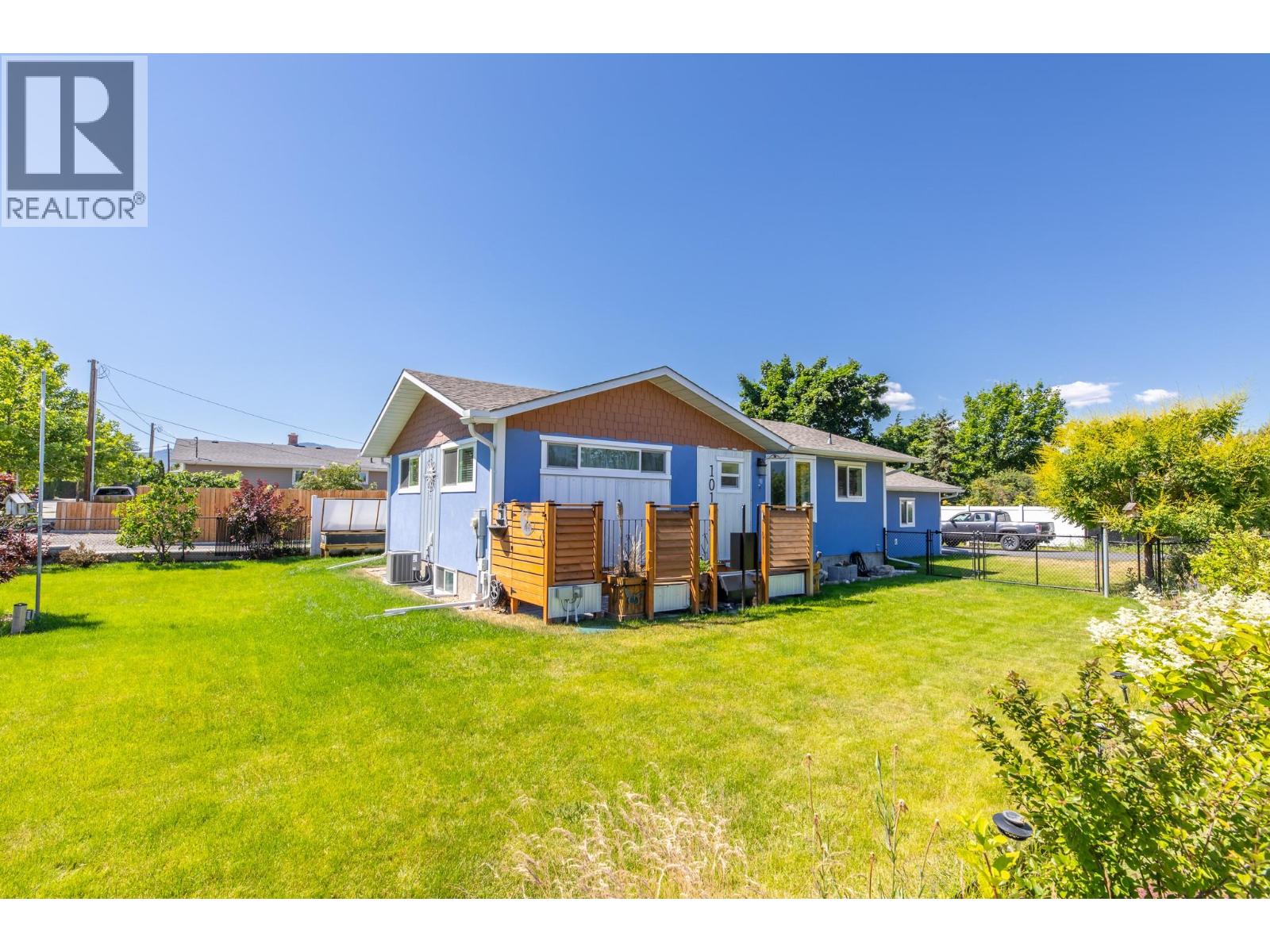 10105 Prairie Valley Road Property Photo 1