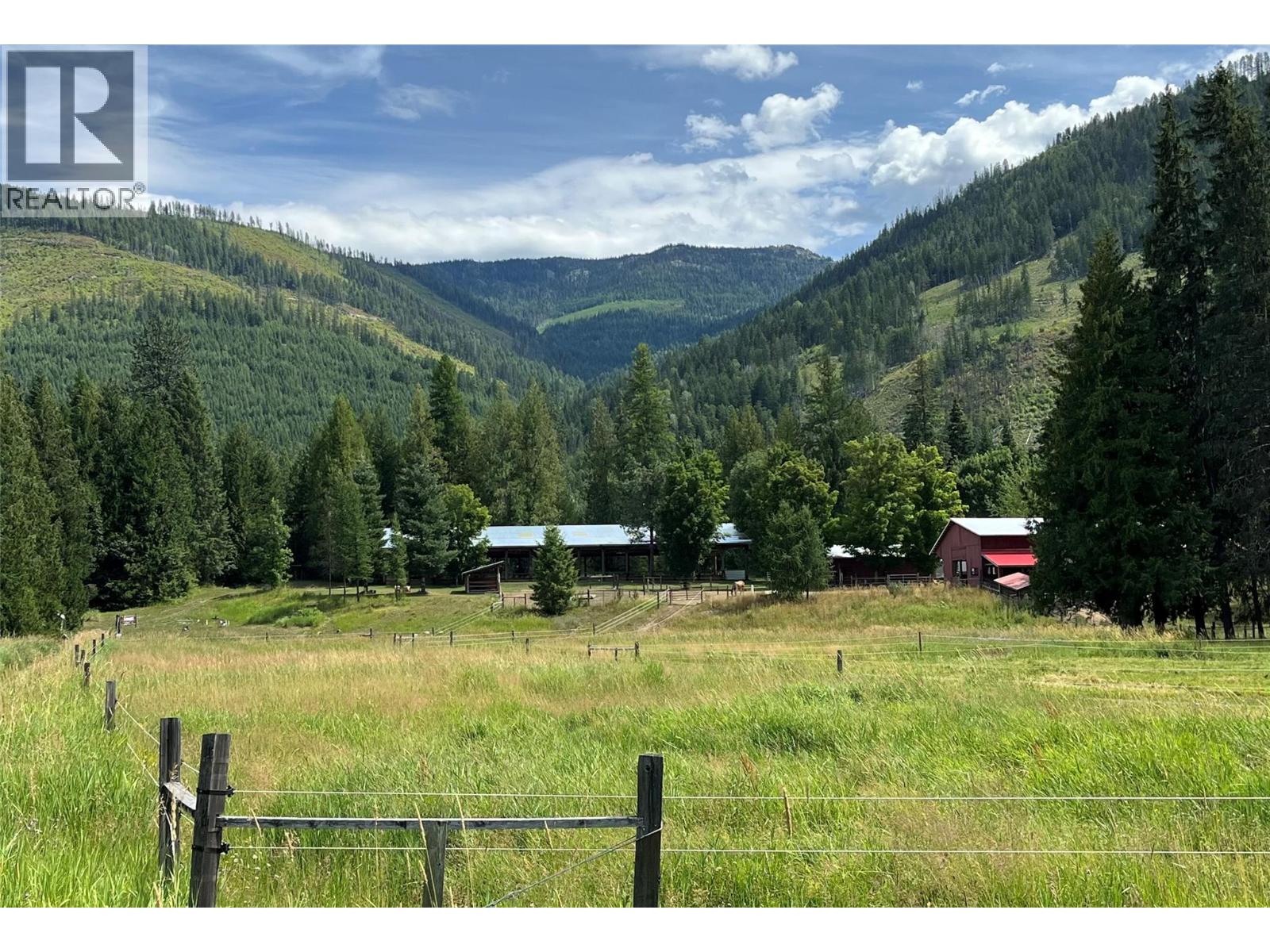 3371 Highway 3b Property Photo 6