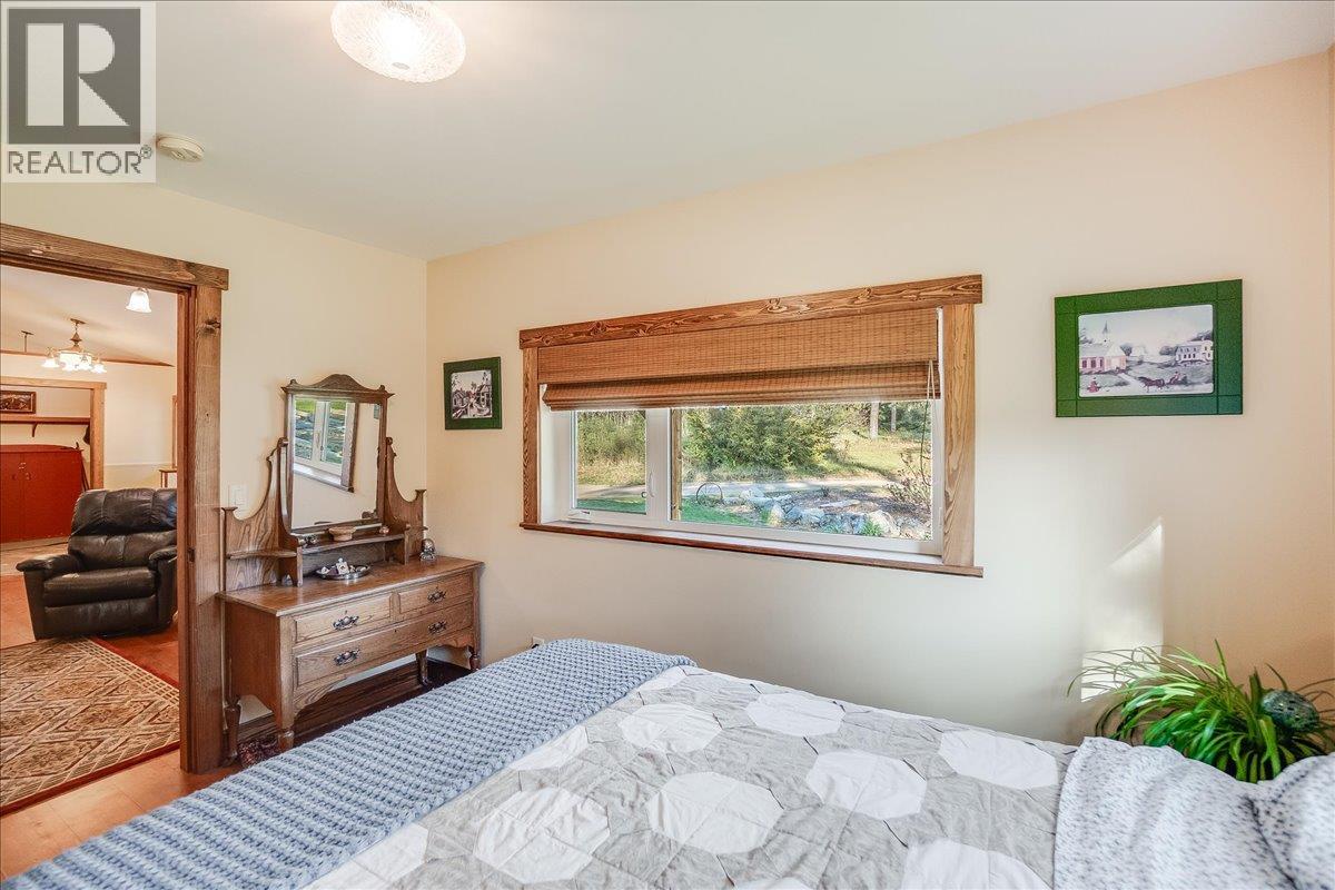 3371 Highway 3b Property Photo 13