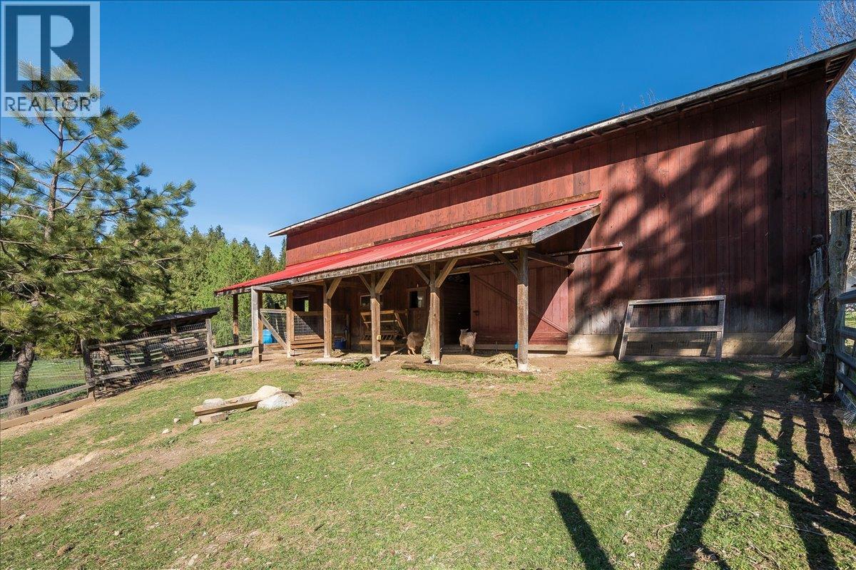 3371 Highway 3b Property Photo 56