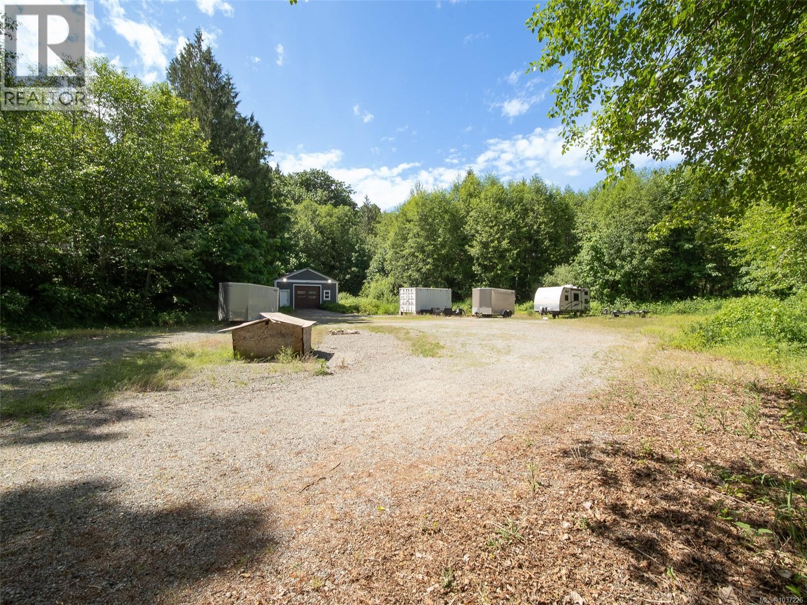 1935 Waring Rd Property Photo 1