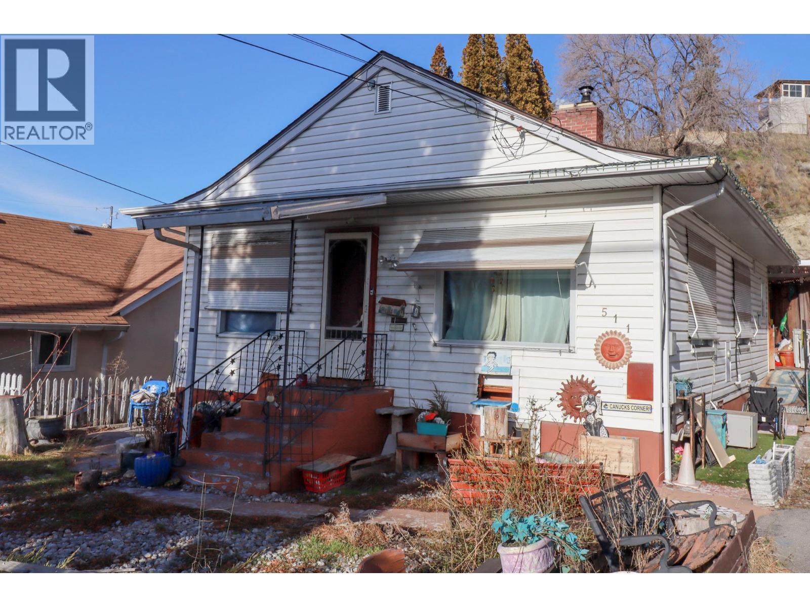 511 Wade Avenue E Property Photo 1