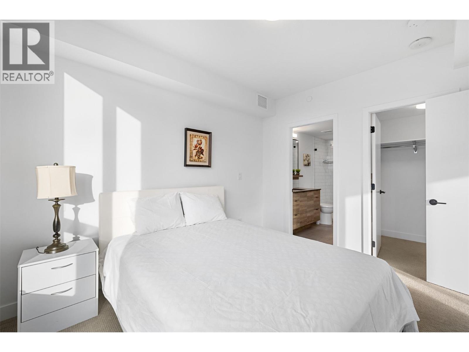 1471 St Paul Street Unit# 905 Property Photo 17