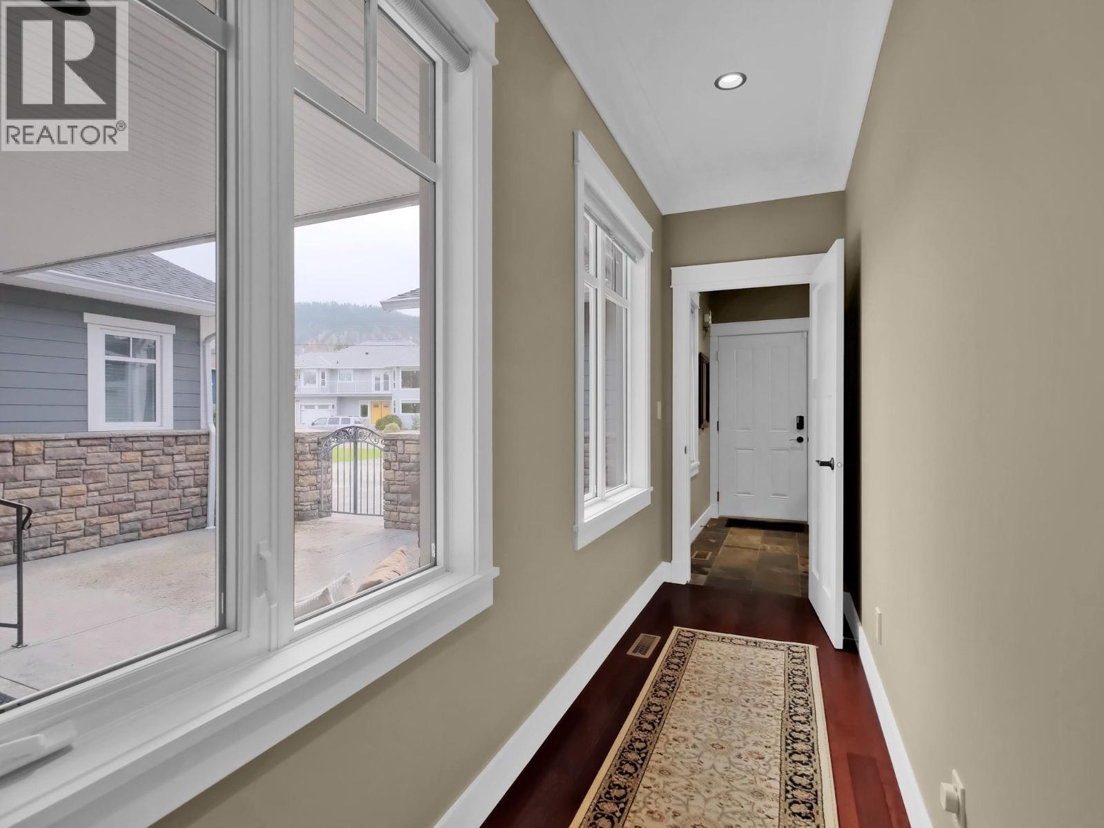 162 Vancouver Place Property Photo 21