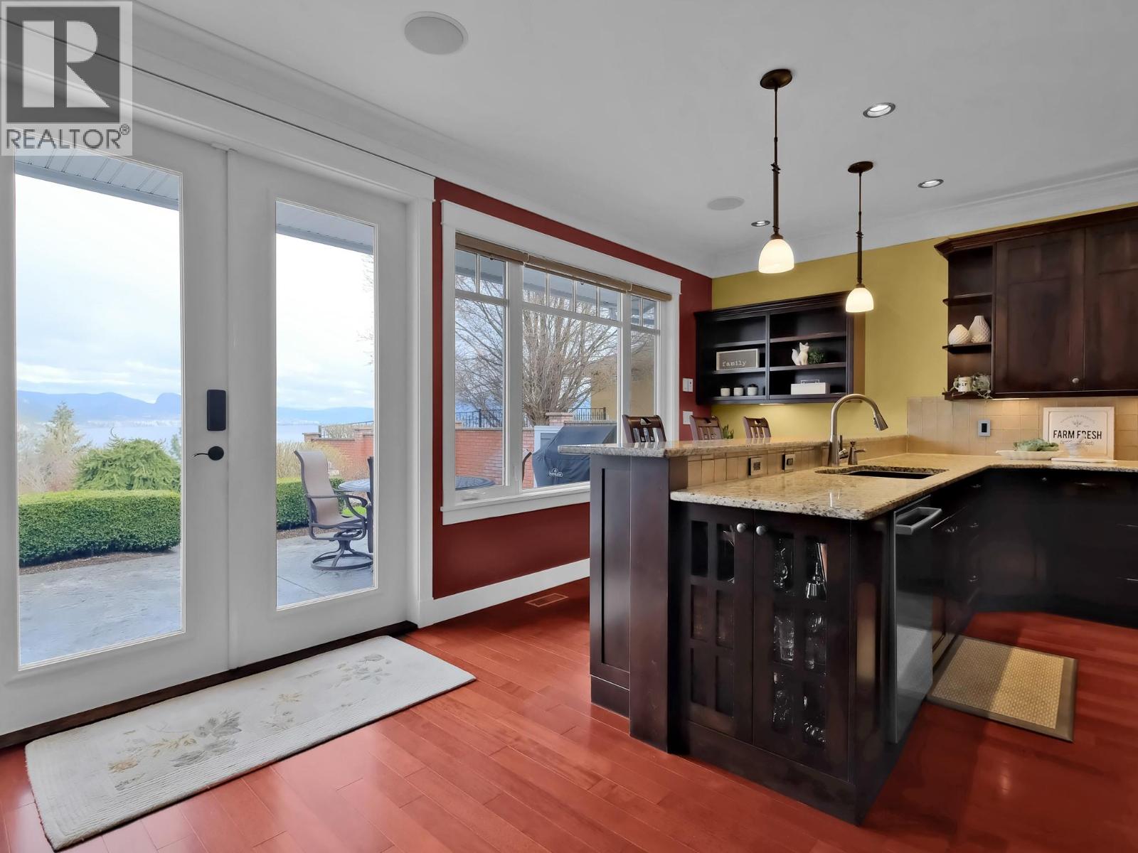162 Vancouver Place Property Photo 29