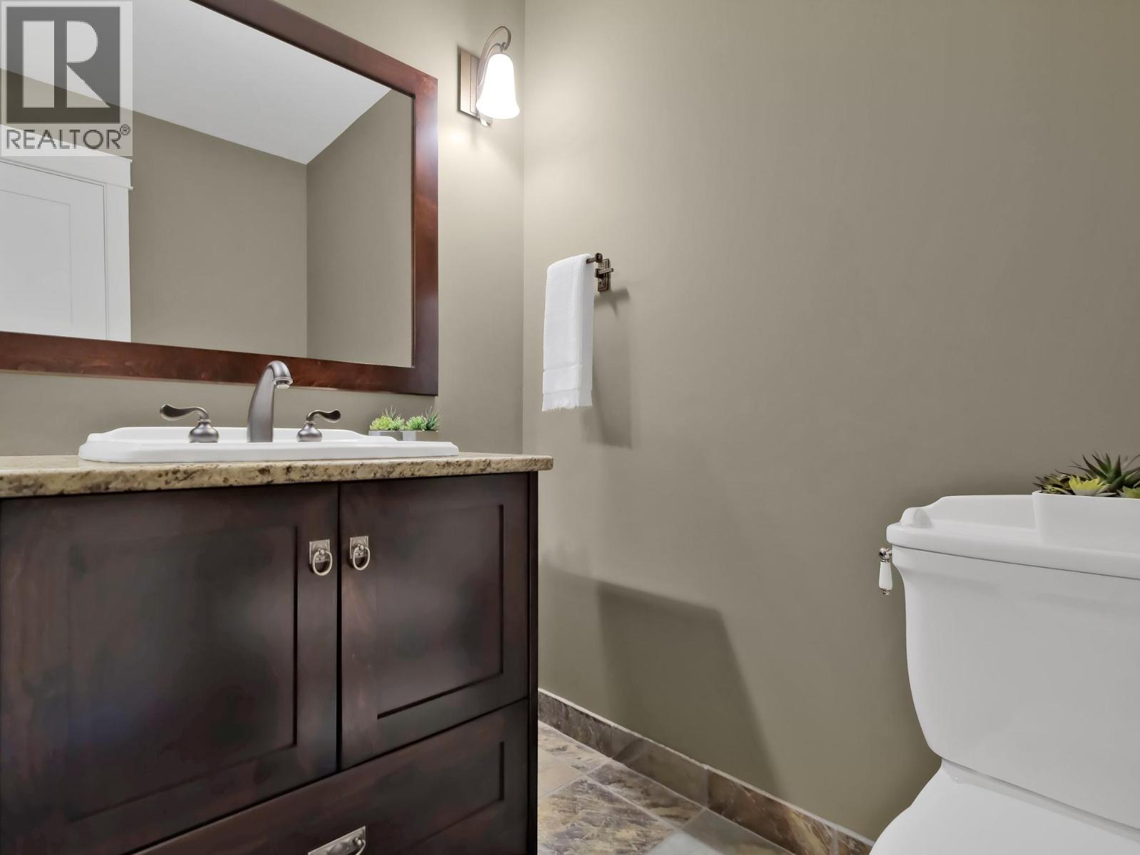 162 Vancouver Place Property Photo 44