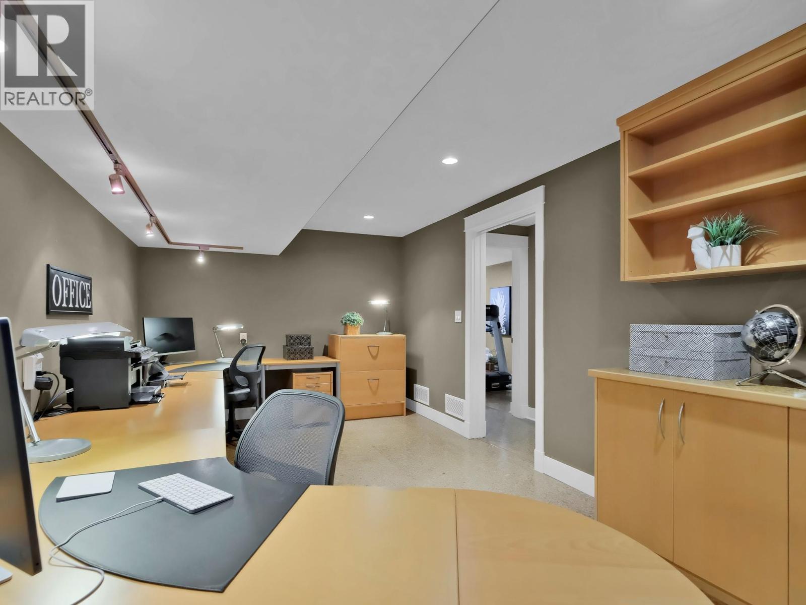 162 Vancouver Place Property Photo 47