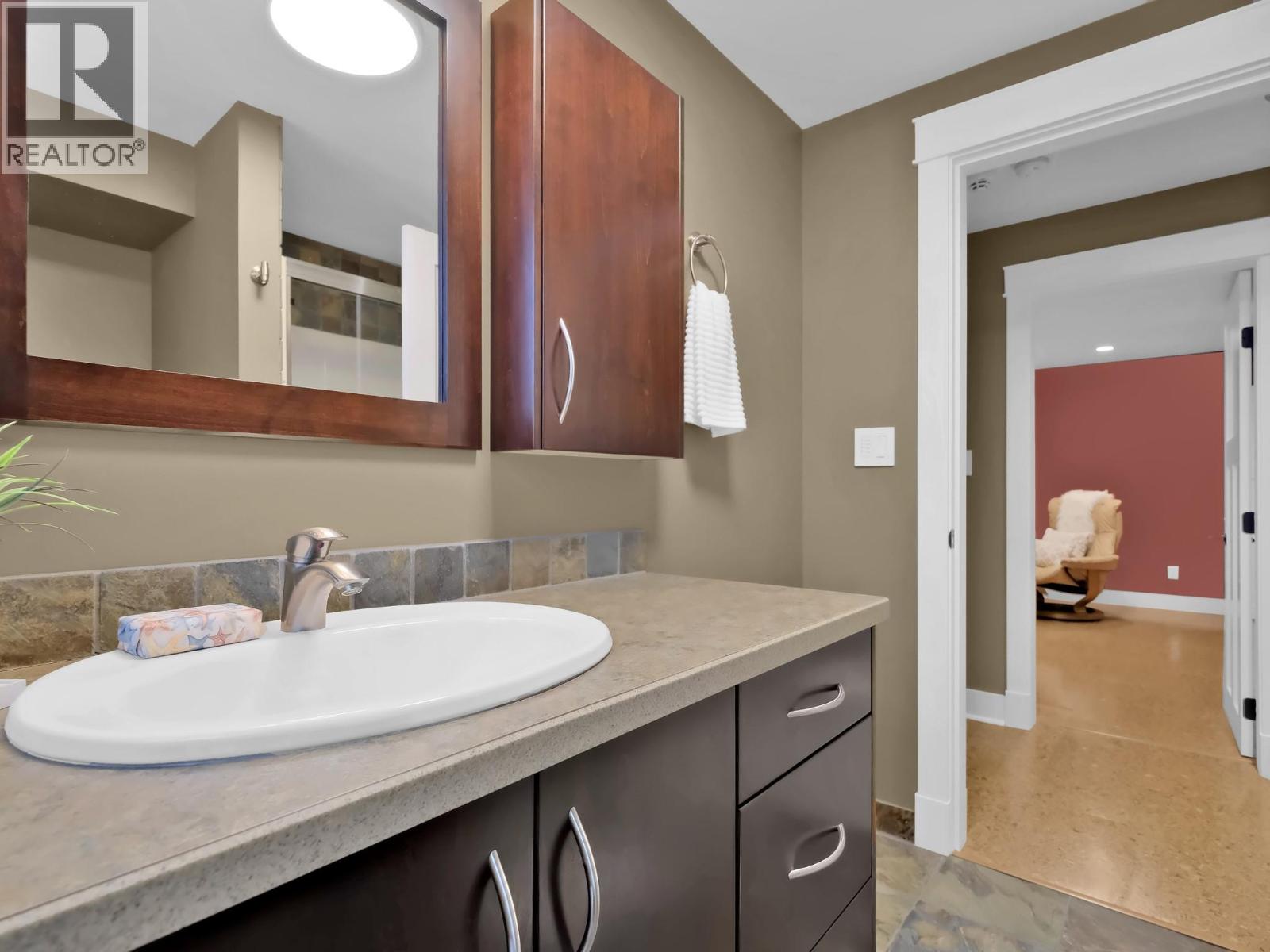 162 Vancouver Place Property Photo 58