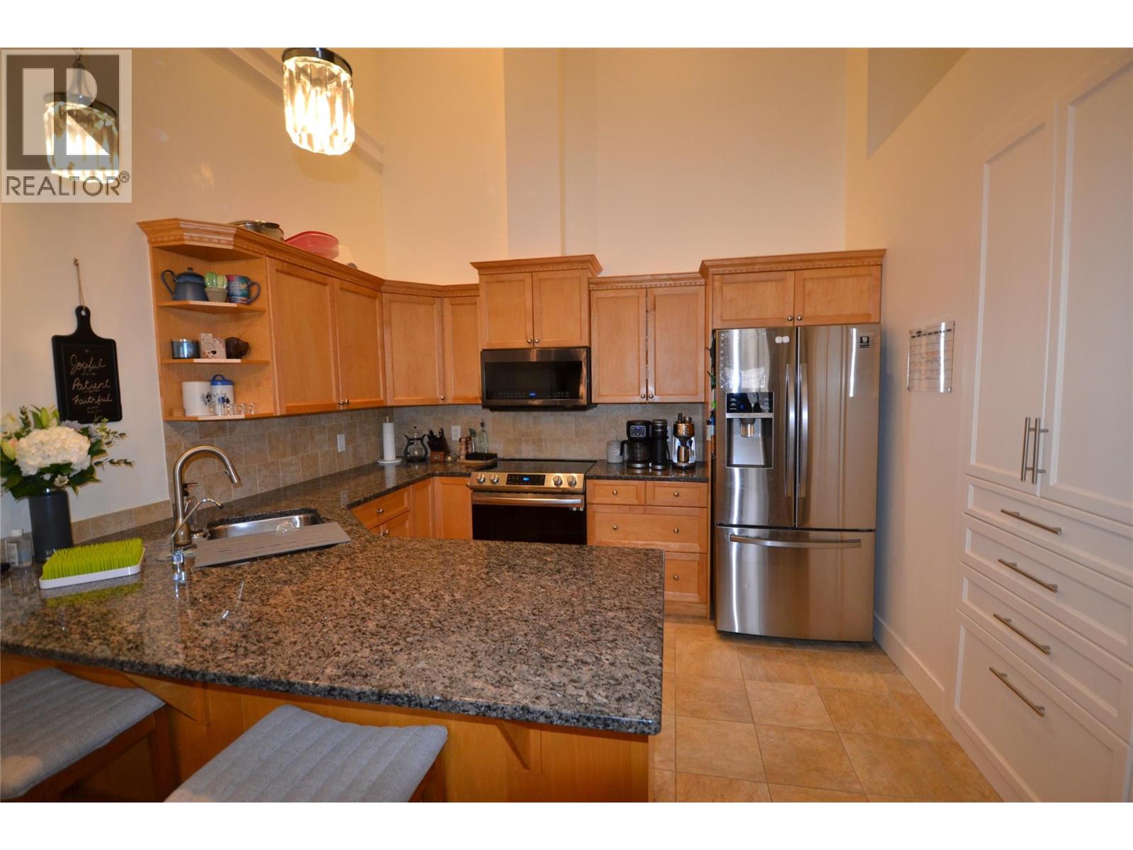 2120 Shannon Ridge Drive Unit# 304 Property Photo 1