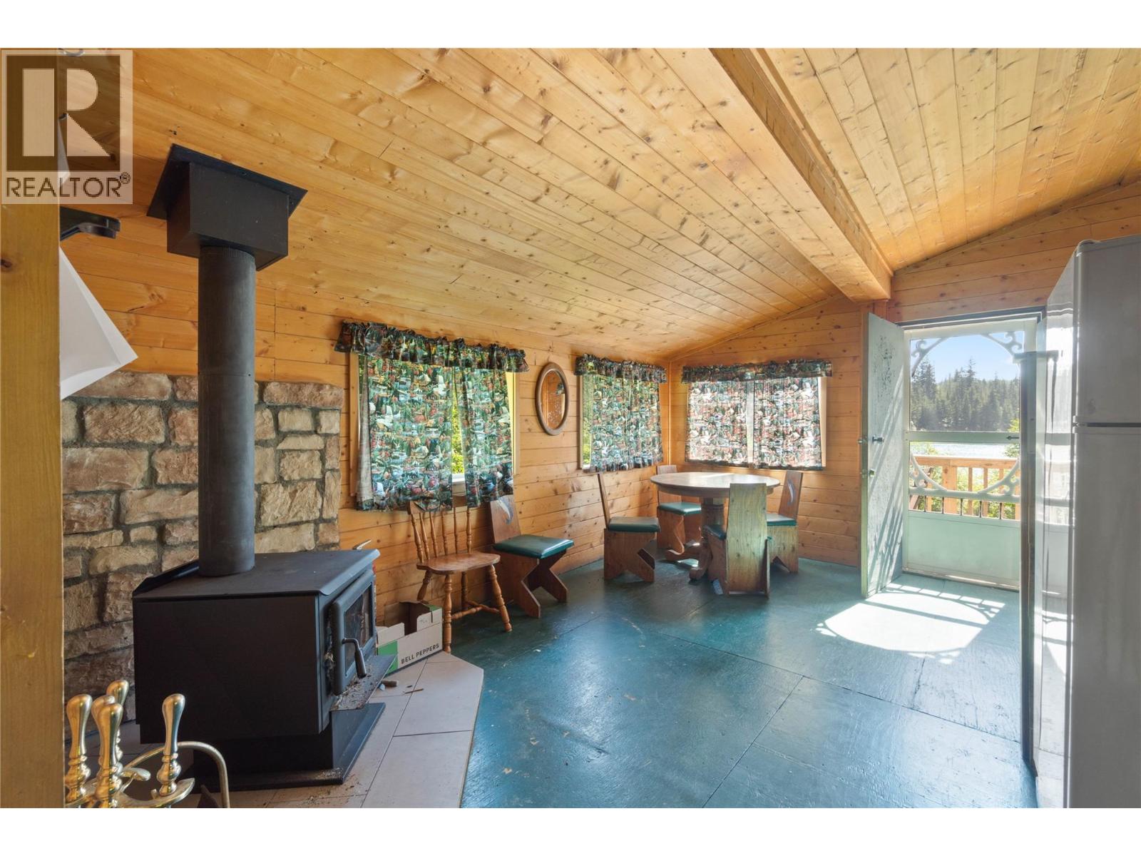 6000 Johnson Lake Forest Service Road Property Photo 27