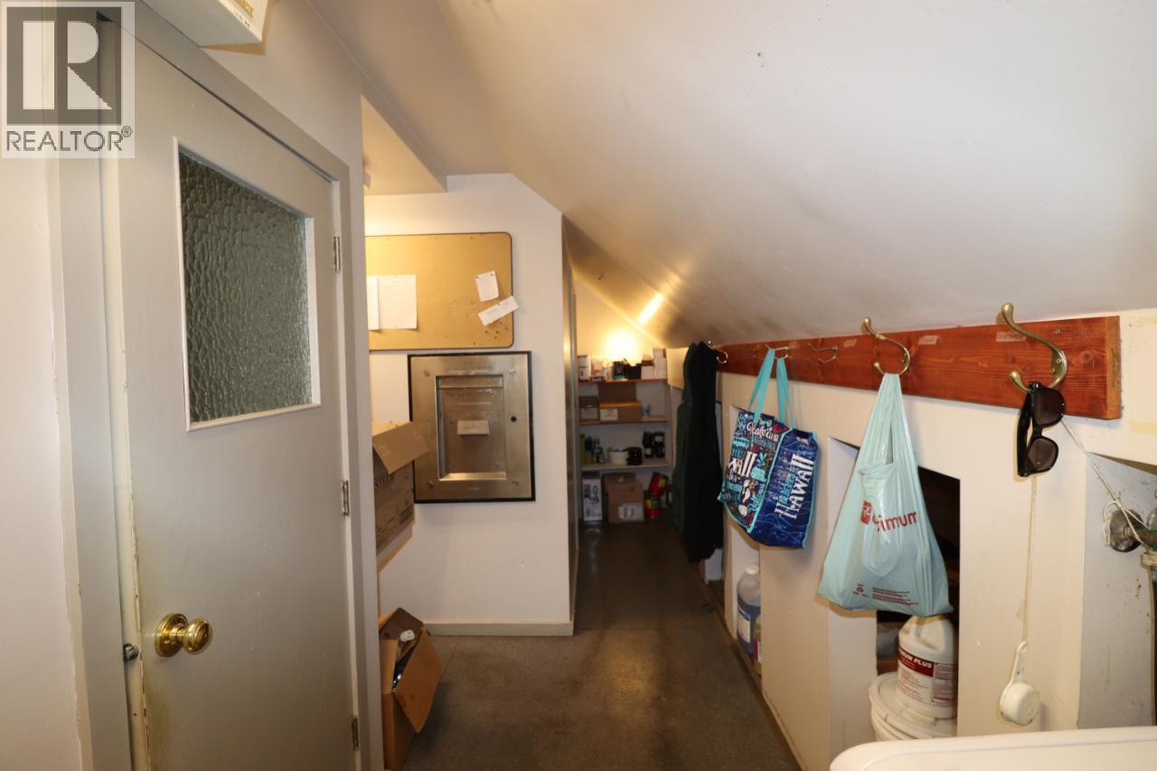 7654 Donaldson Drive Property Photo 10