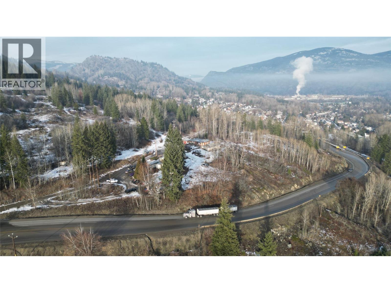 1381 3b Highway Property Photo 4