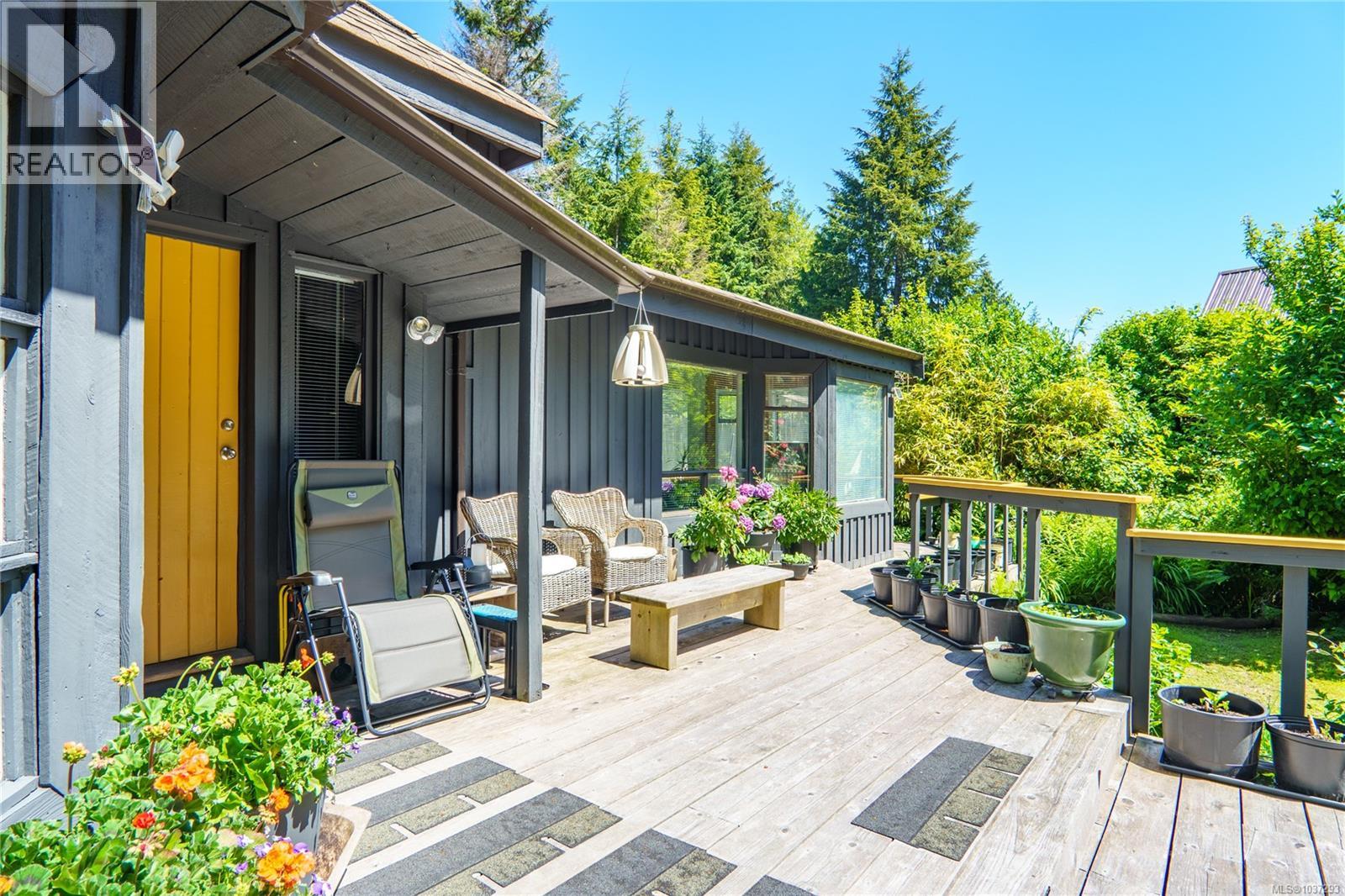 1334 Chesterman Beach Rd