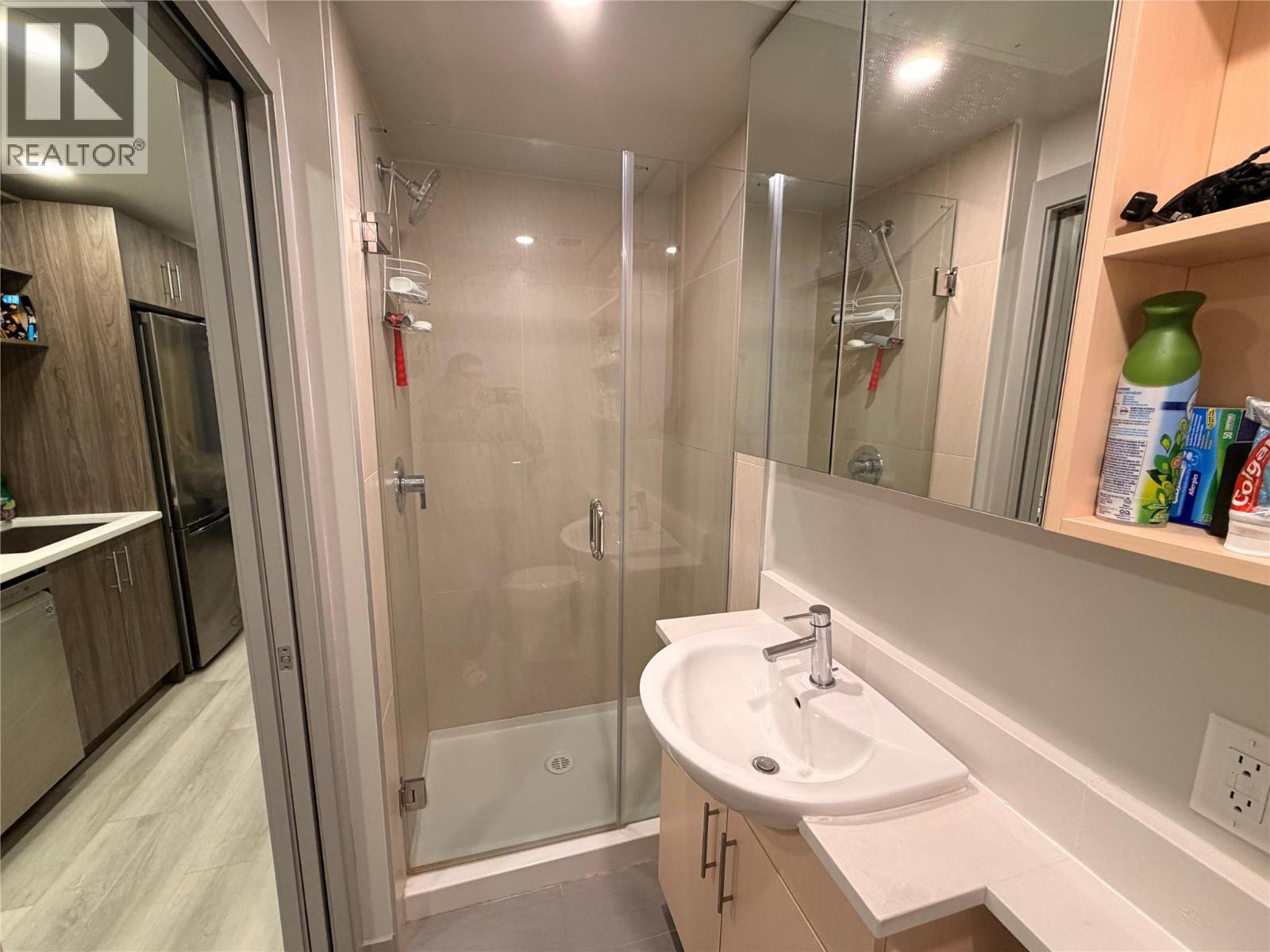 345 Dougall Road N Unit# Ph14 Property Photo 4