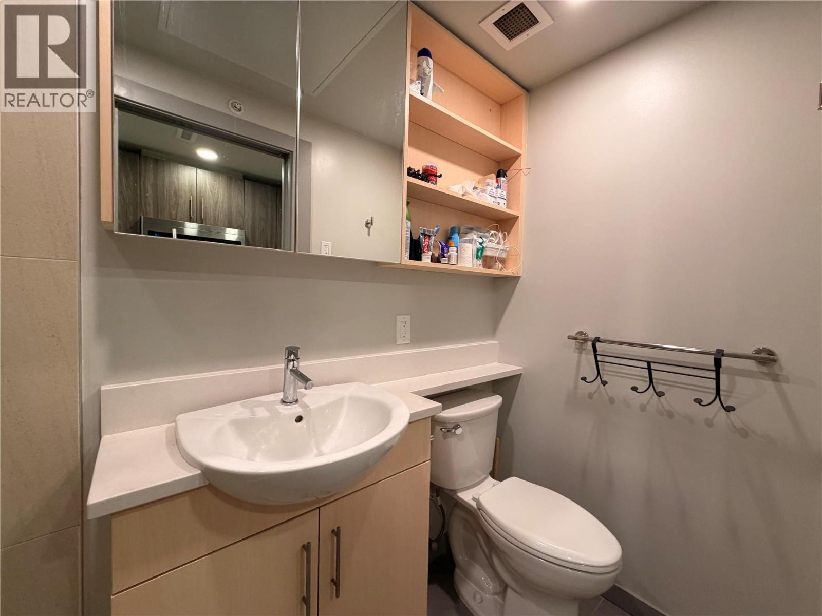 345 Dougall Road N Unit# Ph14 Property Photo 5