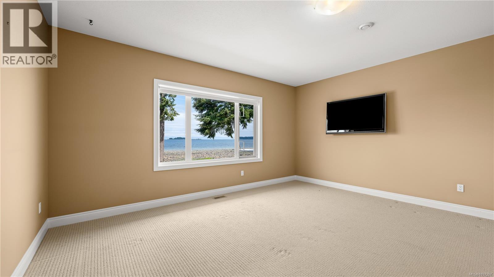 4778 Kilmarnock Dr Property Photo 13