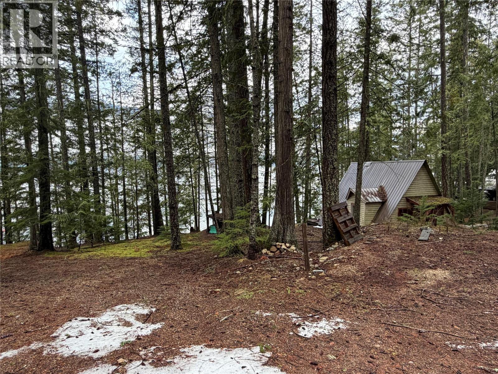 8700 Mabel Lake Road Property Photo 12