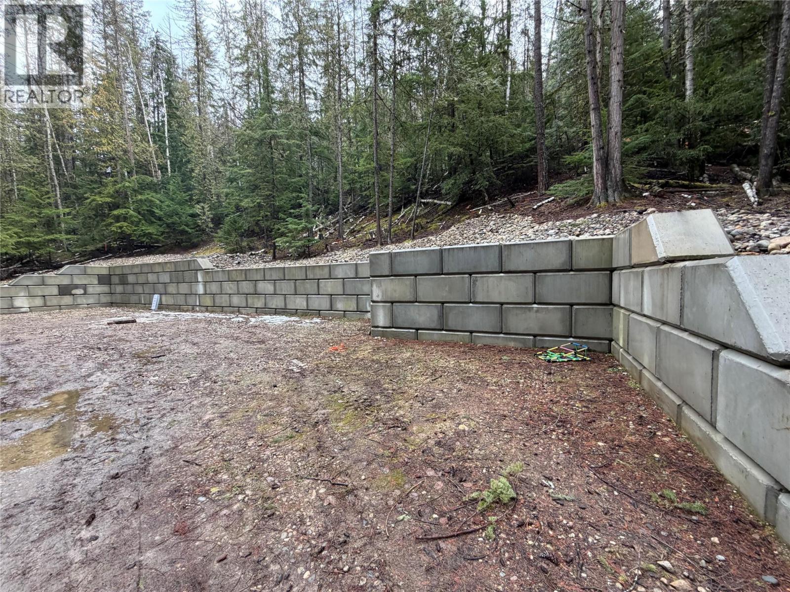 8700 Mabel Lake Road Property Photo 16