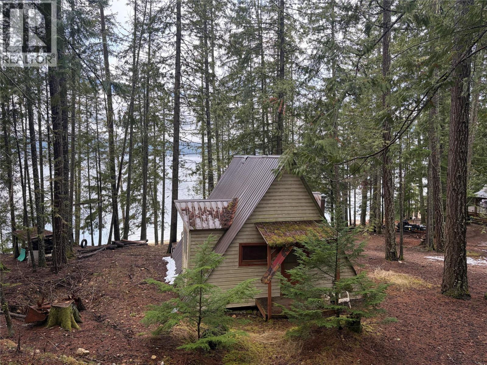 8700 Mabel Lake Road Property Photo 21