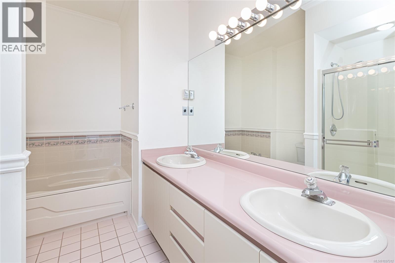 1702 1020 View St Property Photo 18