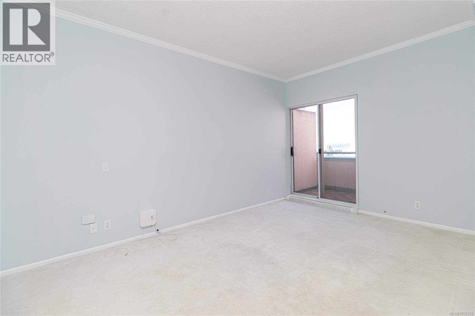 1702 1020 View St Property Photo 19