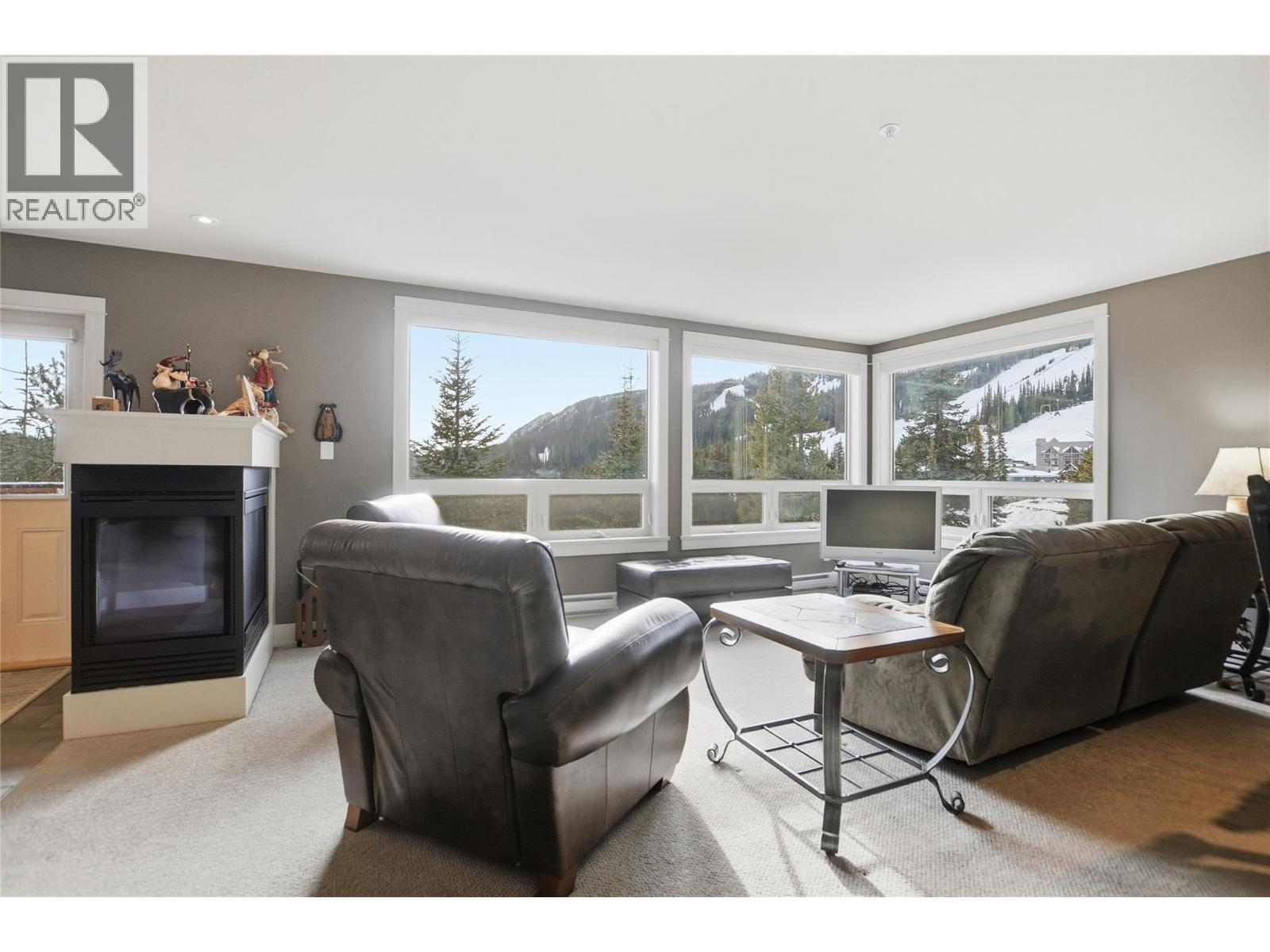 101 Clearview Crescent Unit# 2 Property Photo 10