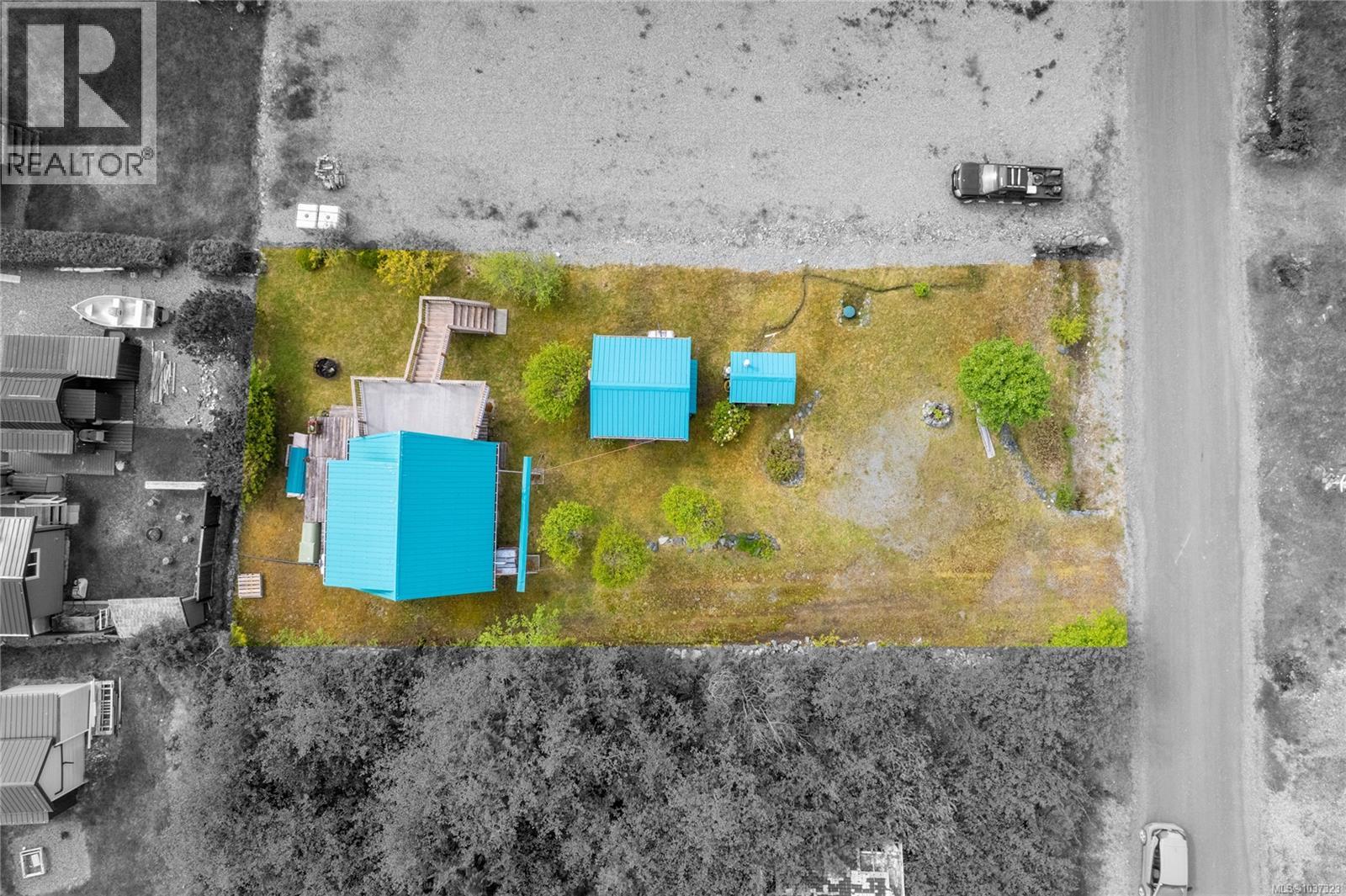1082 Sixth Ave Property Photo 9
