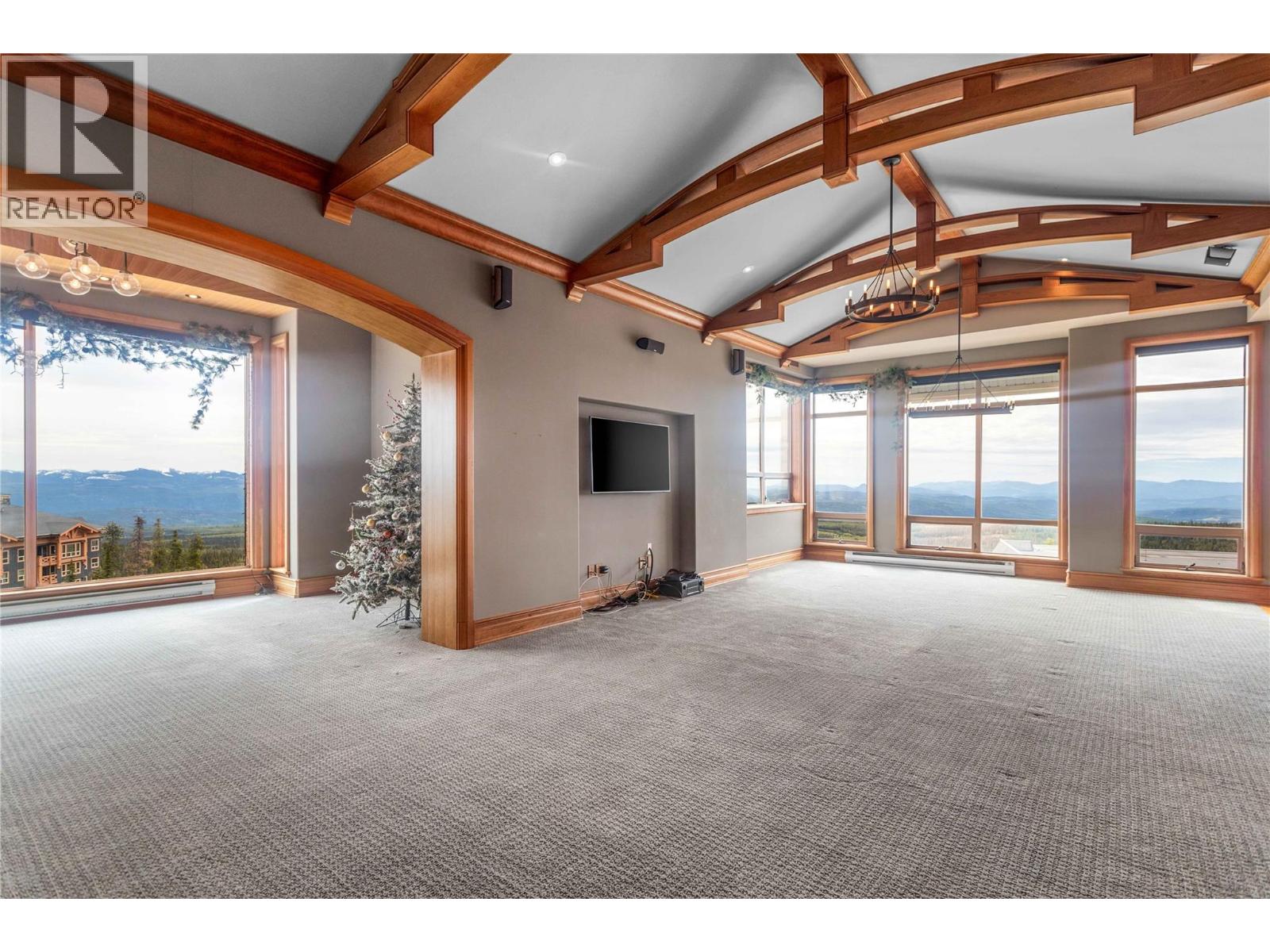 5335 Big White Road Unit# 408 Property Photo 6
