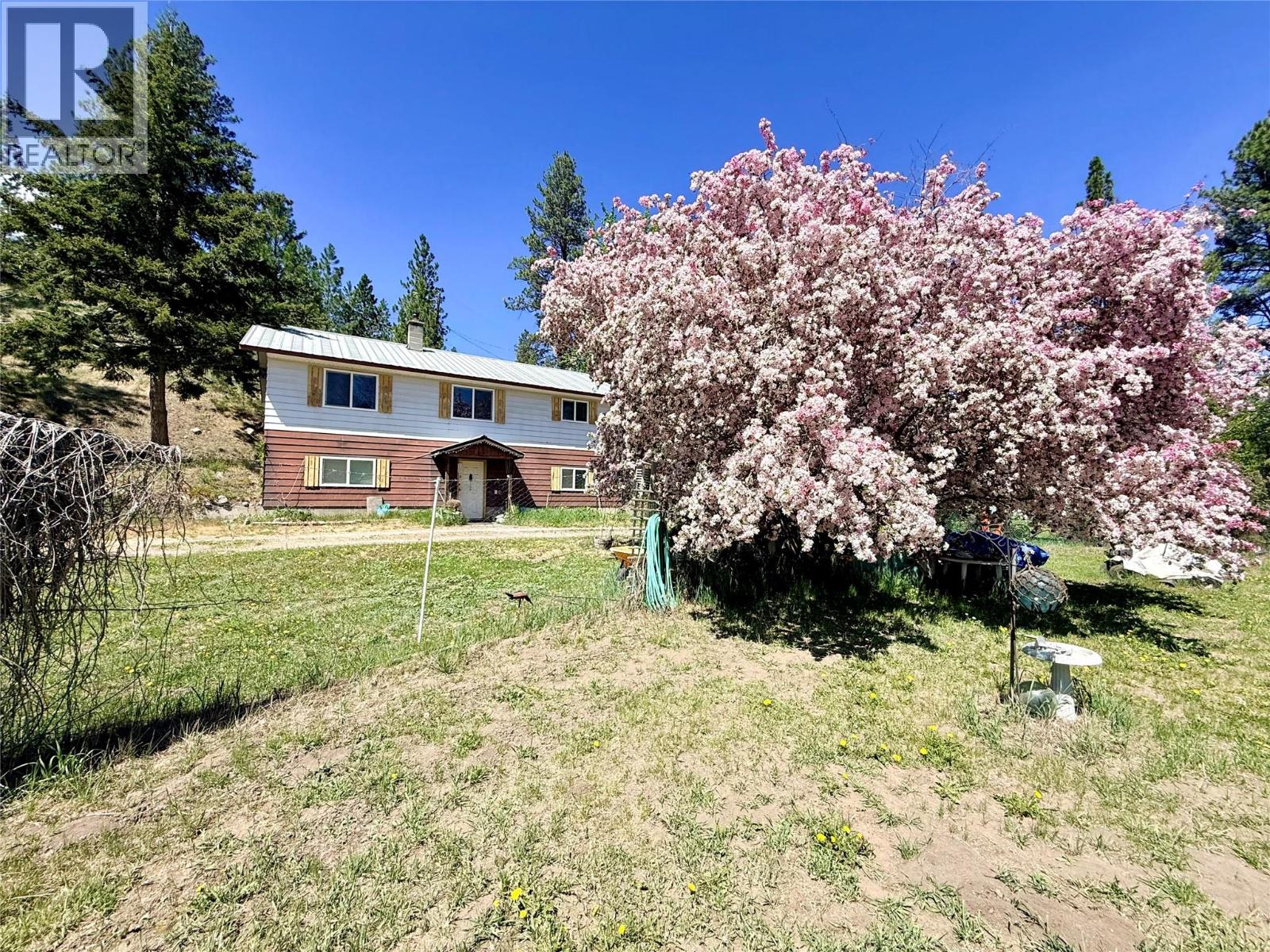 822 Belfort Road Property Photo 3