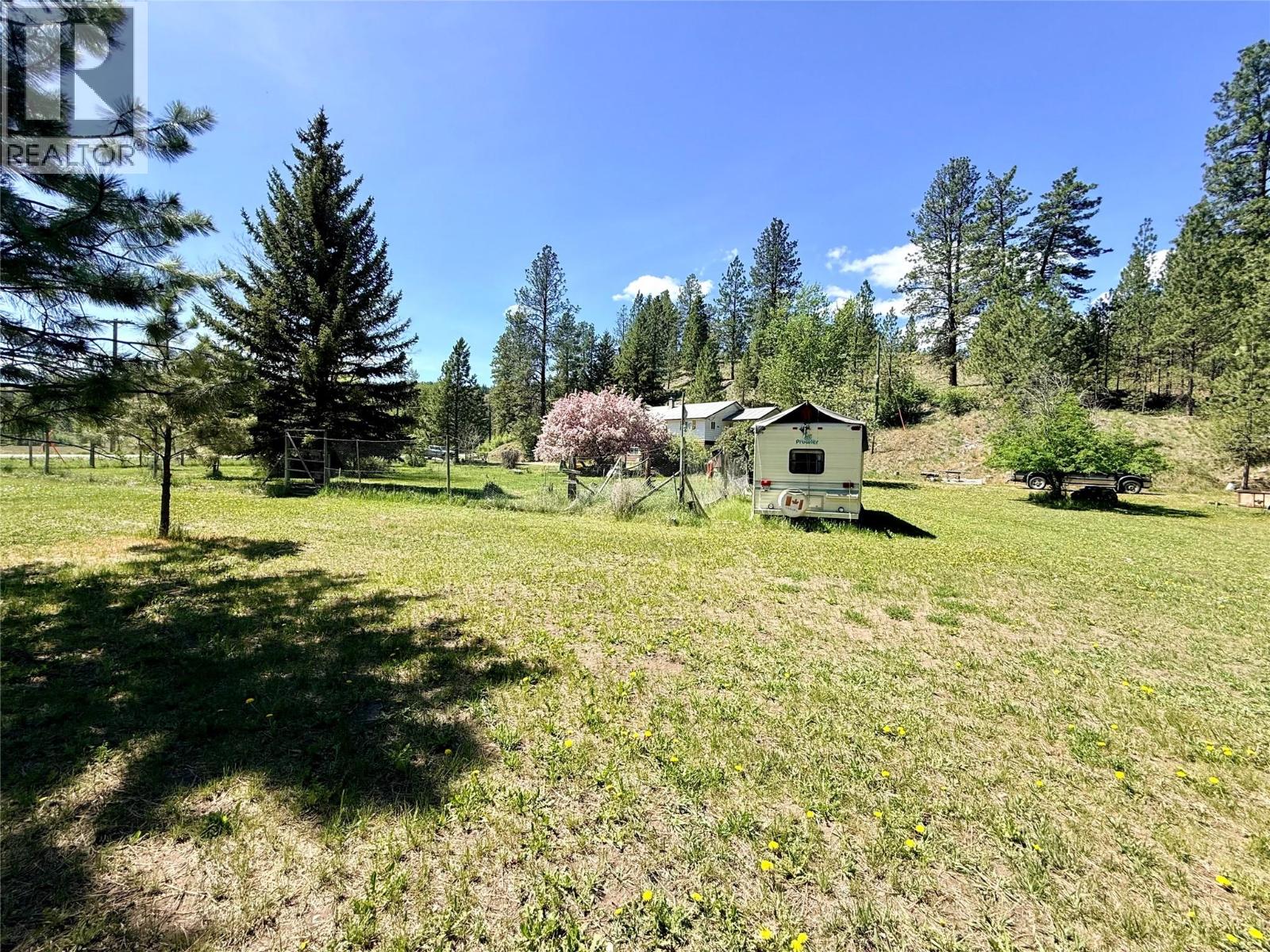 822 Belfort Road Property Photo 4