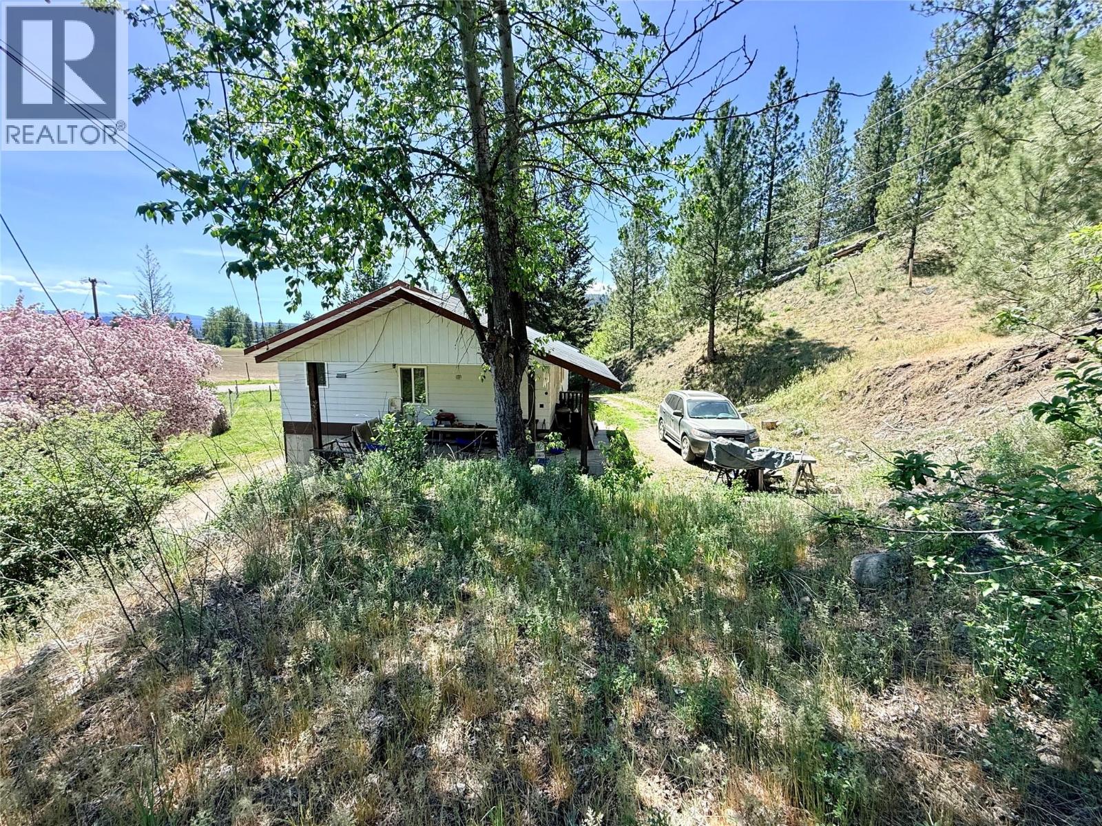 822 Belfort Road Property Photo 9