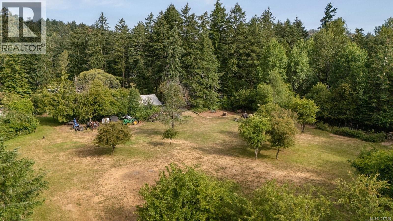485 Beaver Lake Rd Property Photo 2