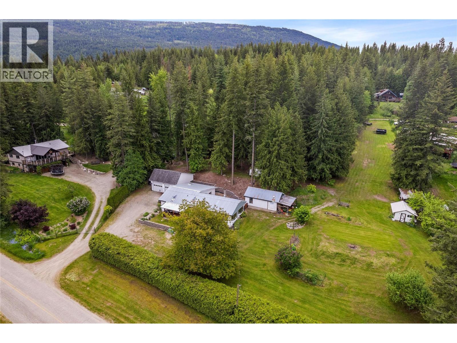 2885 White Lake Road Property Photo 4