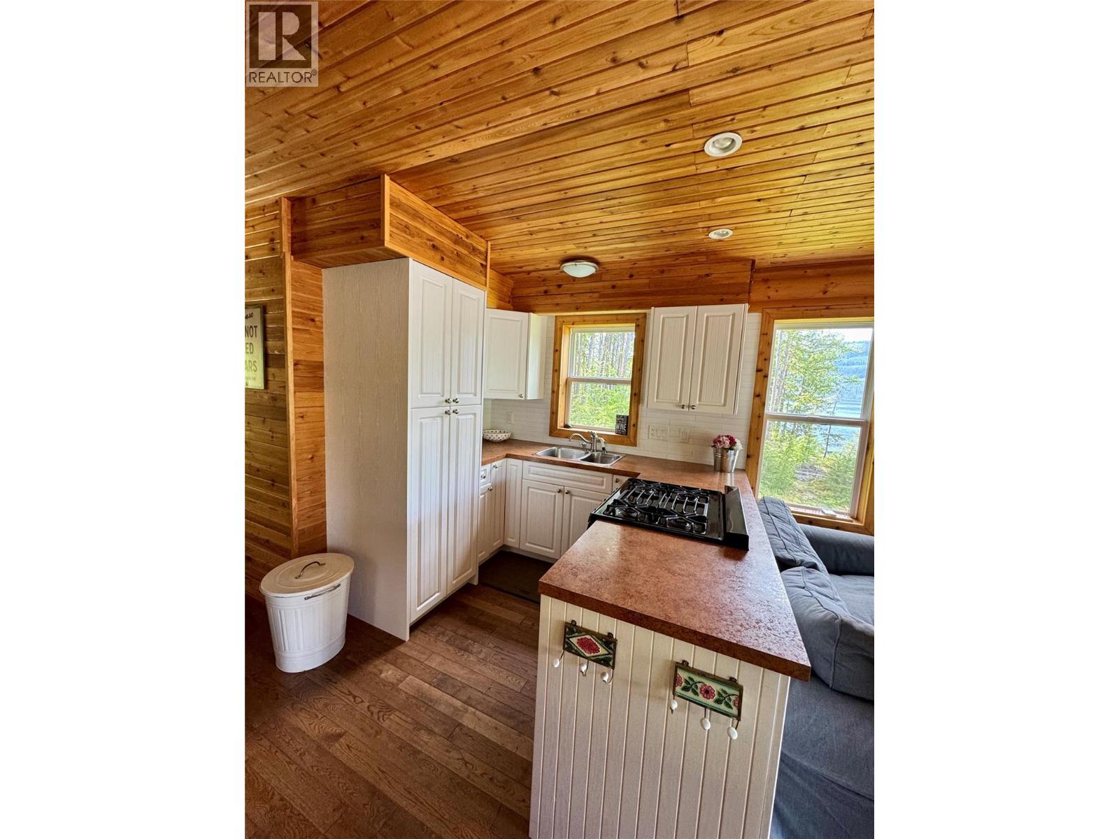 Lot 4 Pete Martin Bay Property Photo 10