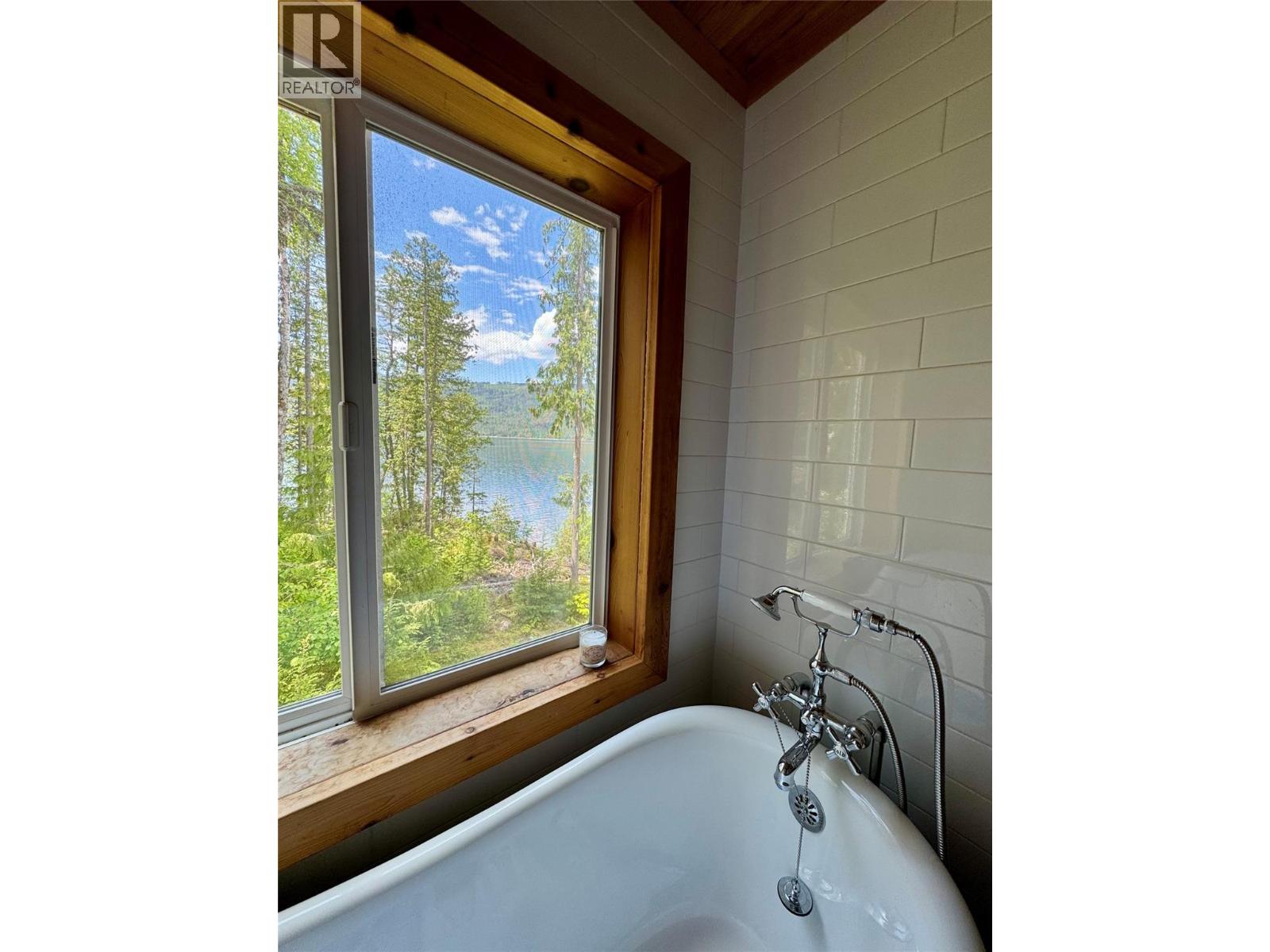 Lot 4 Pete Martin Bay Property Photo 22