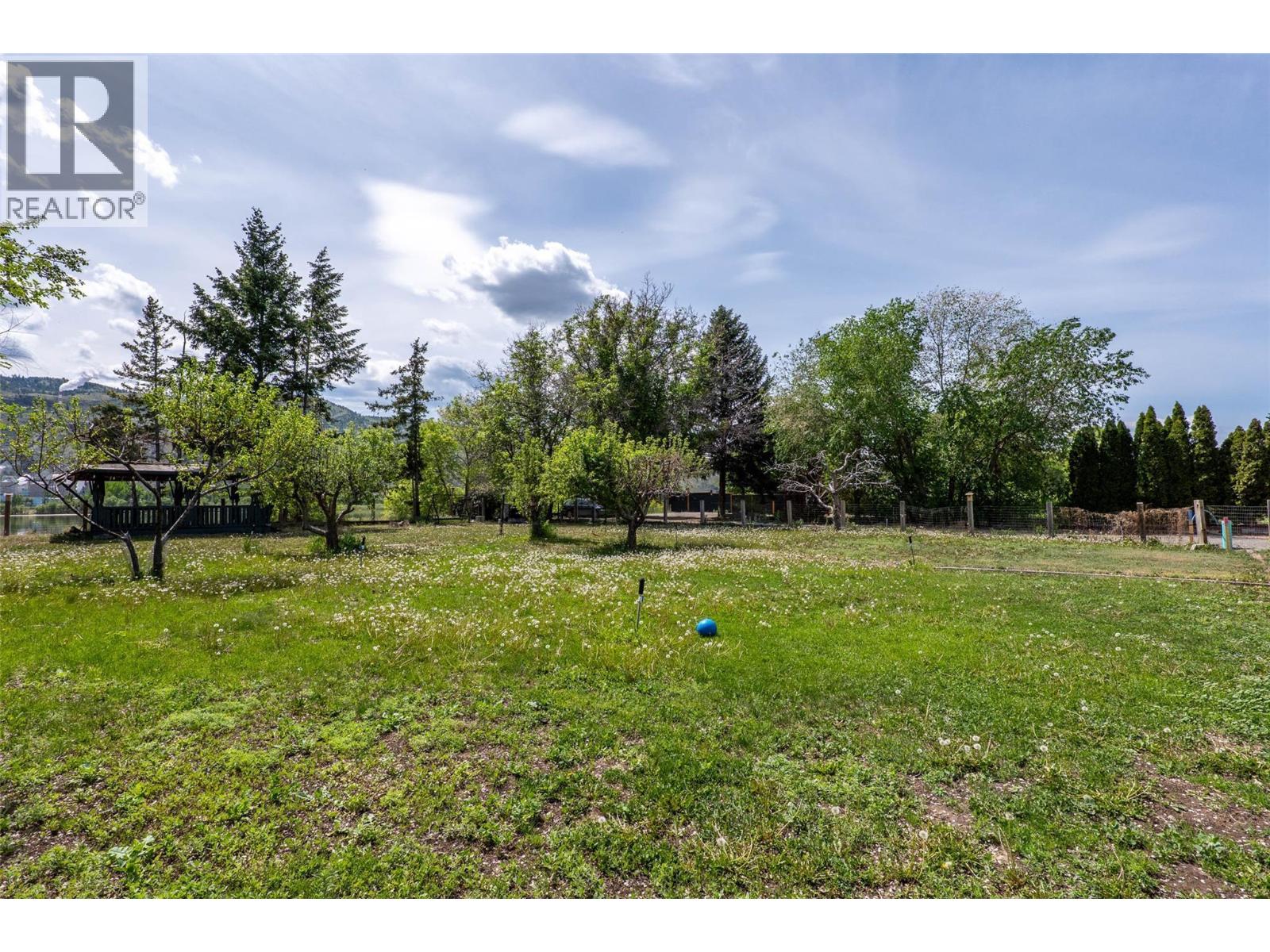 721 Strauss Street Property Photo 13
