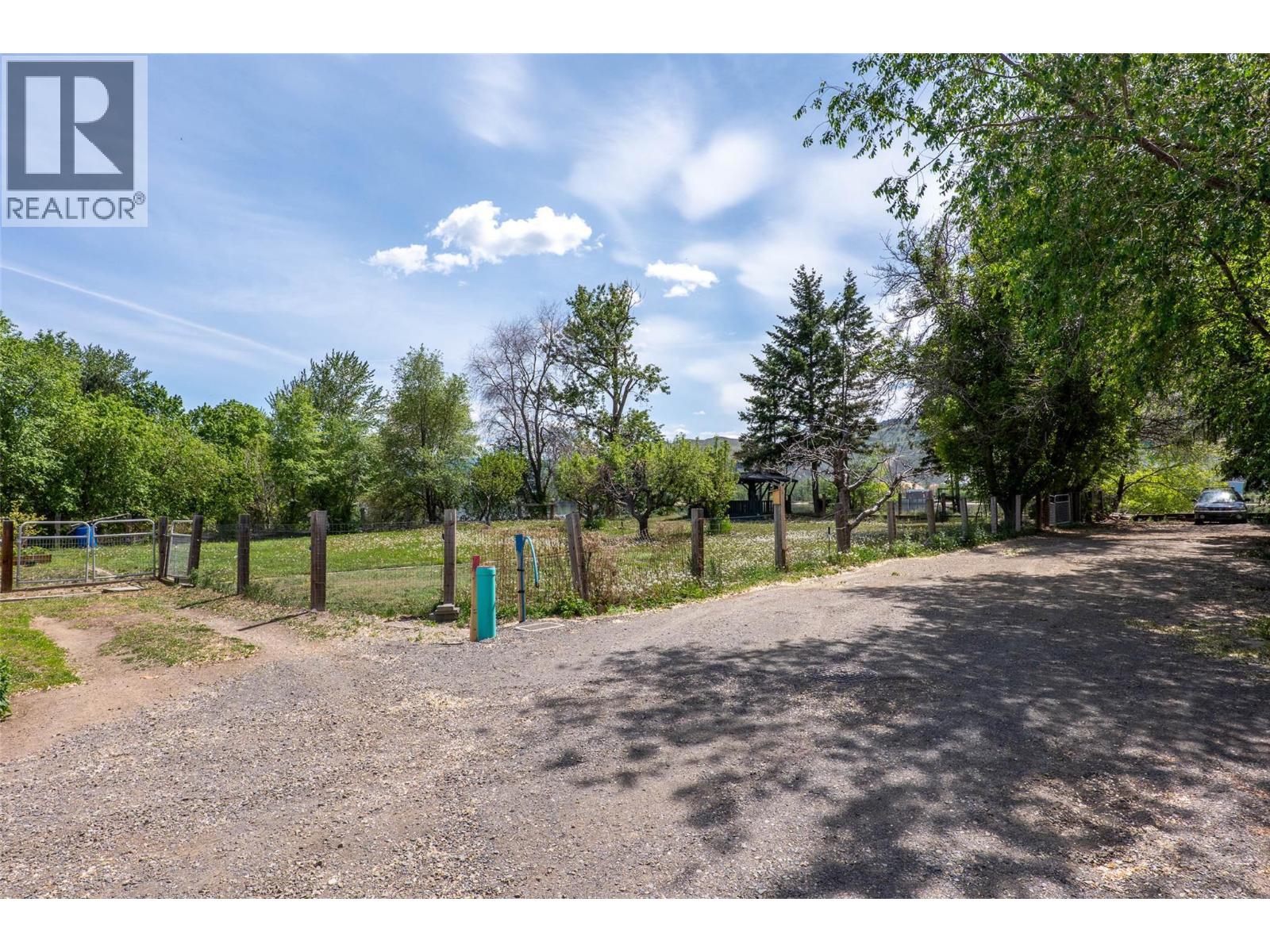 721 Strauss Street Property Photo 21