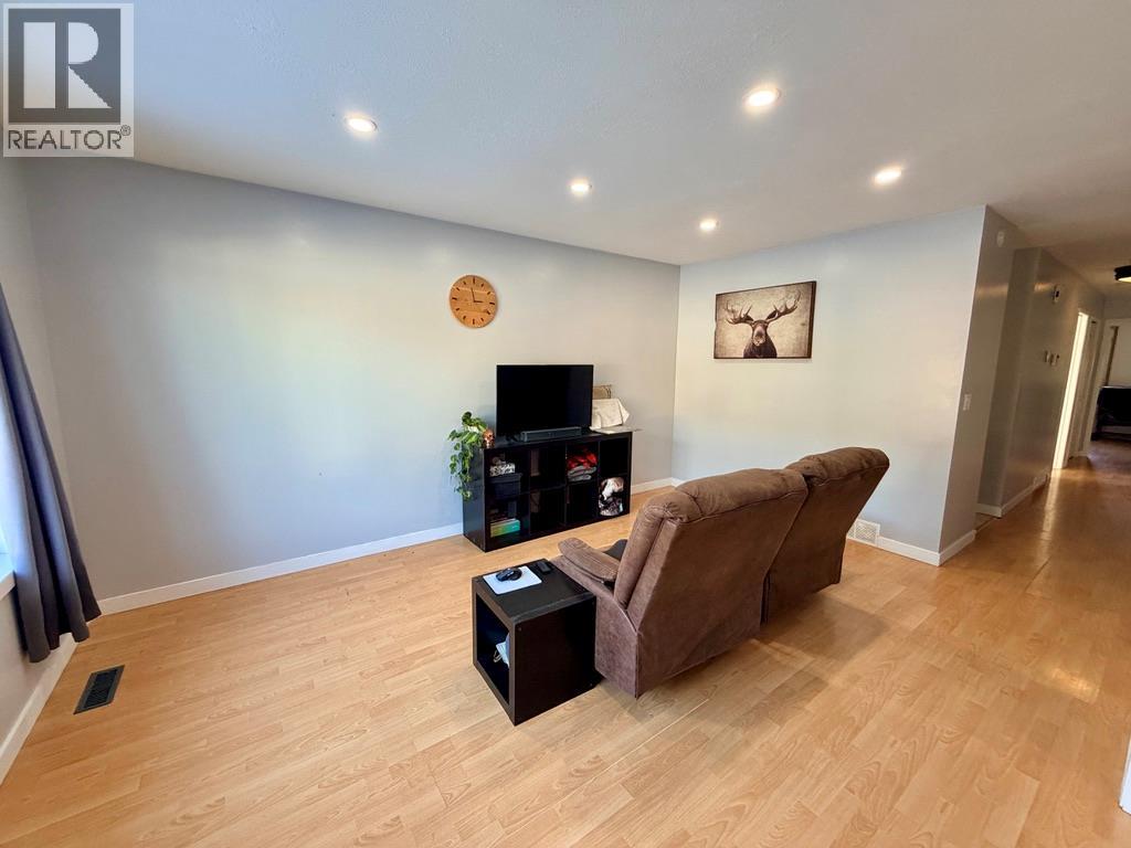 151 Wolverine Avenue Property Photo 6