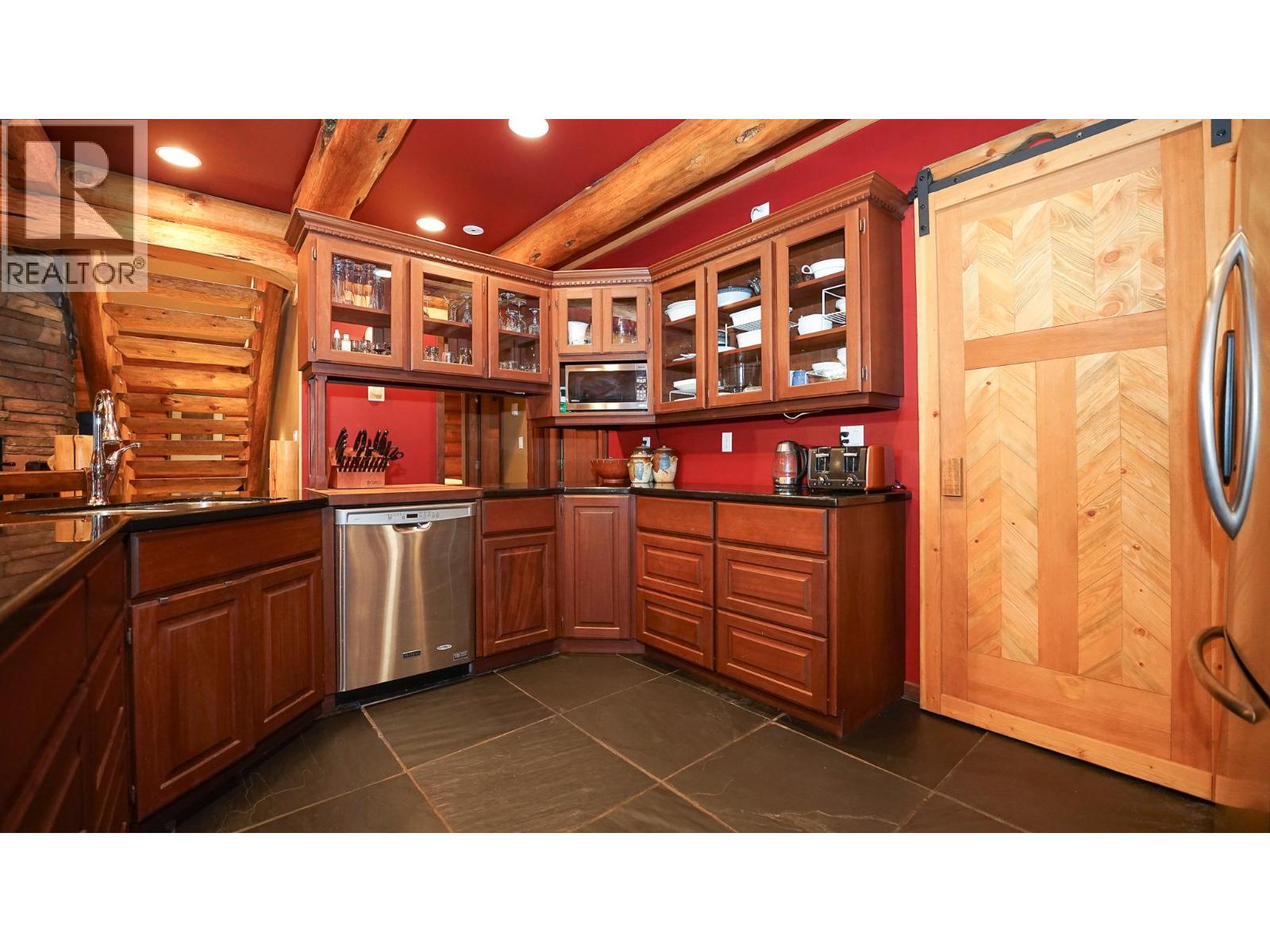 5464 Agate Bay Road Property Photo 7