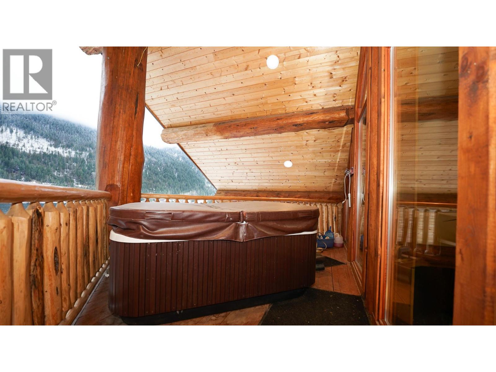 5464 Agate Bay Road Property Photo 12