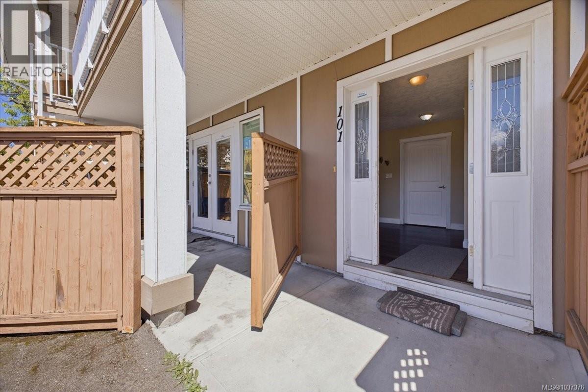 101 2510 Alexander St Property Photo 5