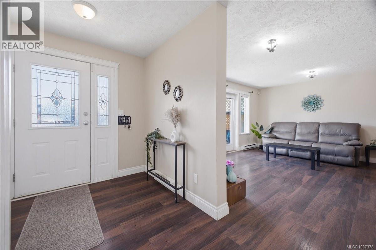 101 2510 Alexander St Property Photo 6
