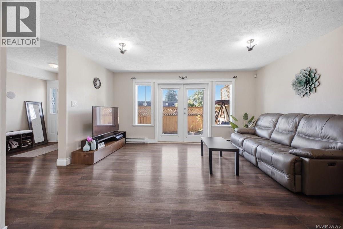 101 2510 Alexander St Property Photo 9