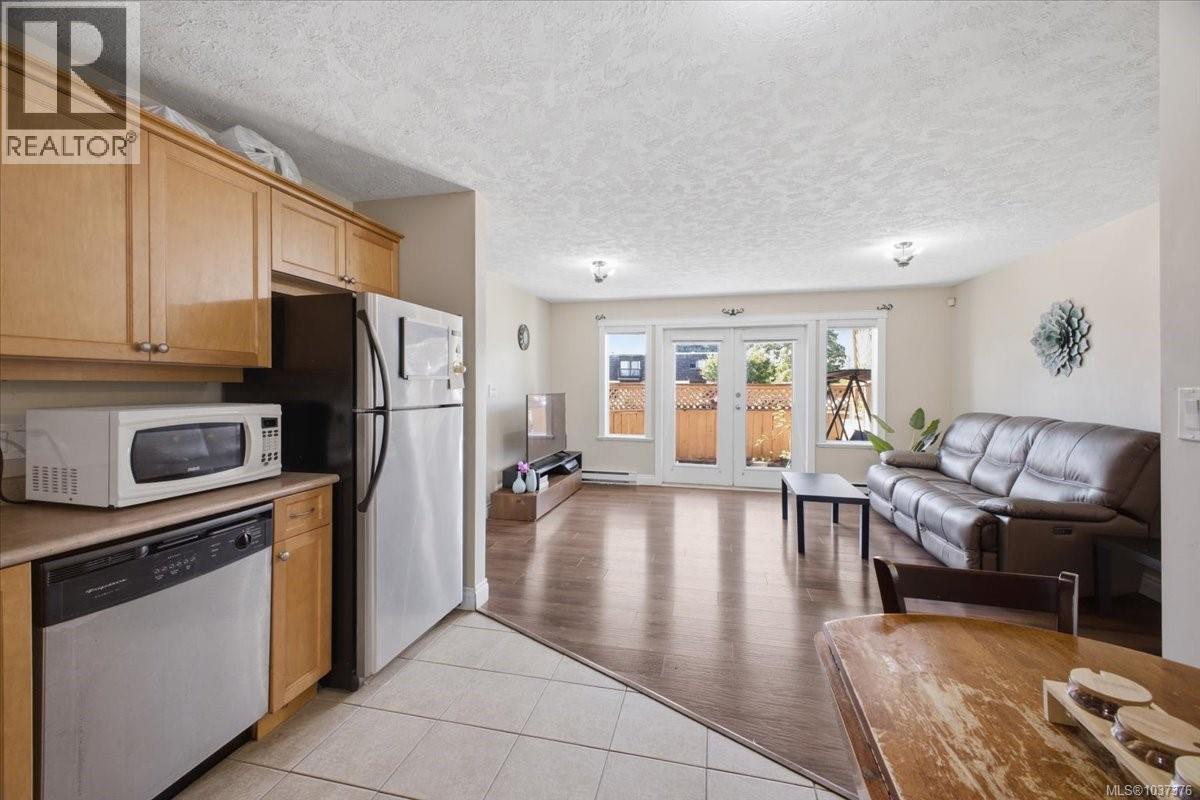 101 2510 Alexander St Property Photo 15