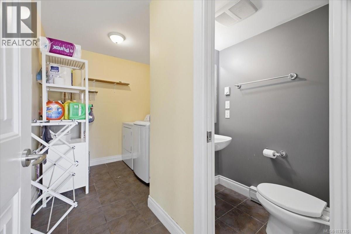 101 2510 Alexander St Property Photo 19