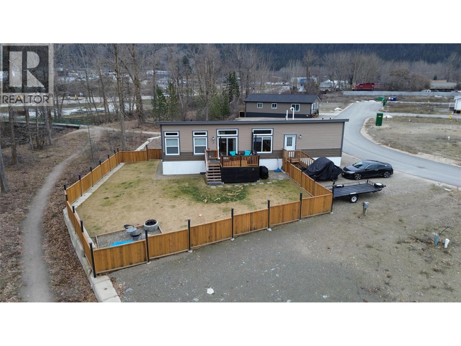 235 Aylmer Road Unit# 49 Lot# 49 Property Photo 13